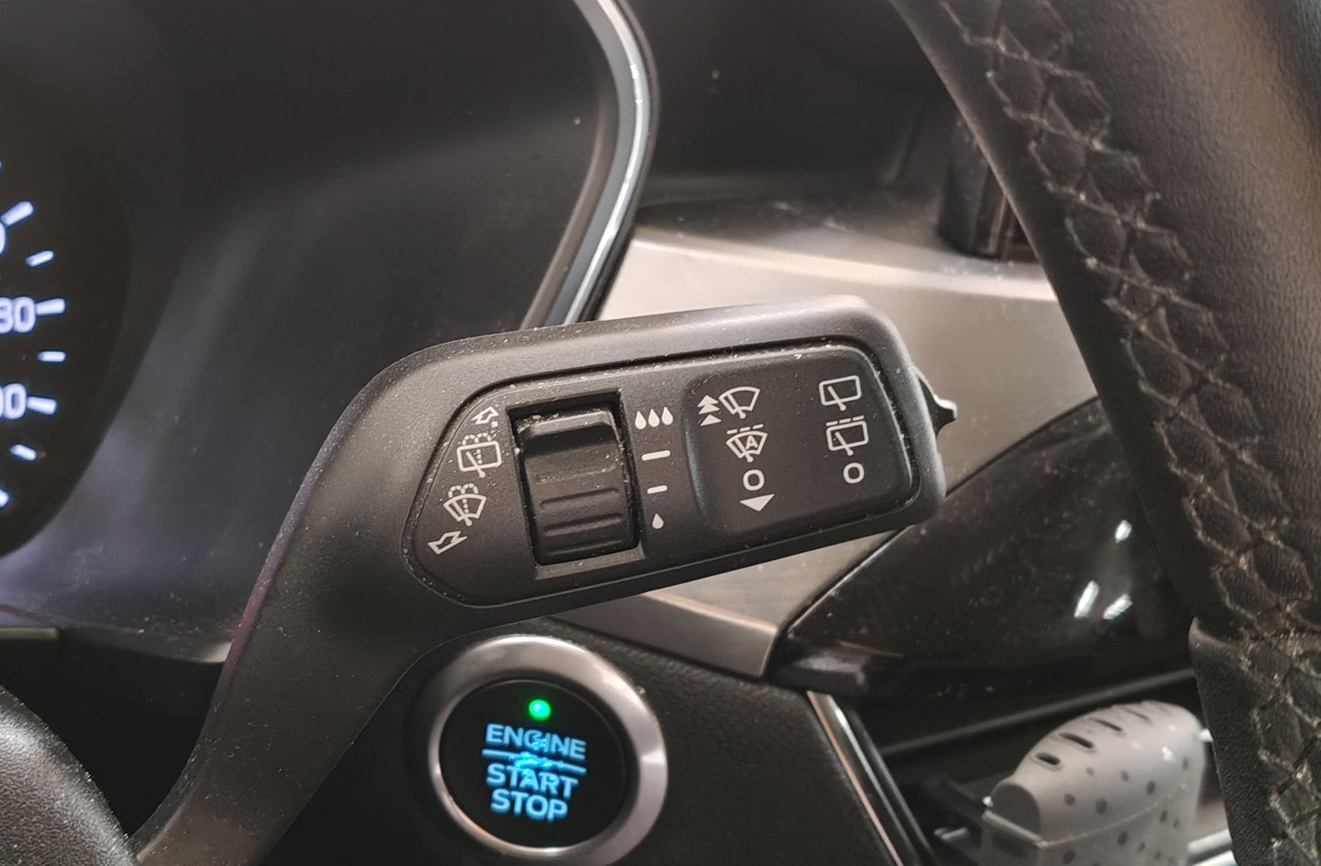 Ford Kuga 2.0 EcoBlue MHEV Titanium - foto 34