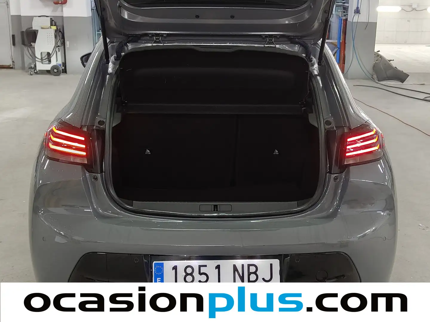 Foto Peugeot 208 Peugeot 208 PureTech 100 Allure  (100 CV)