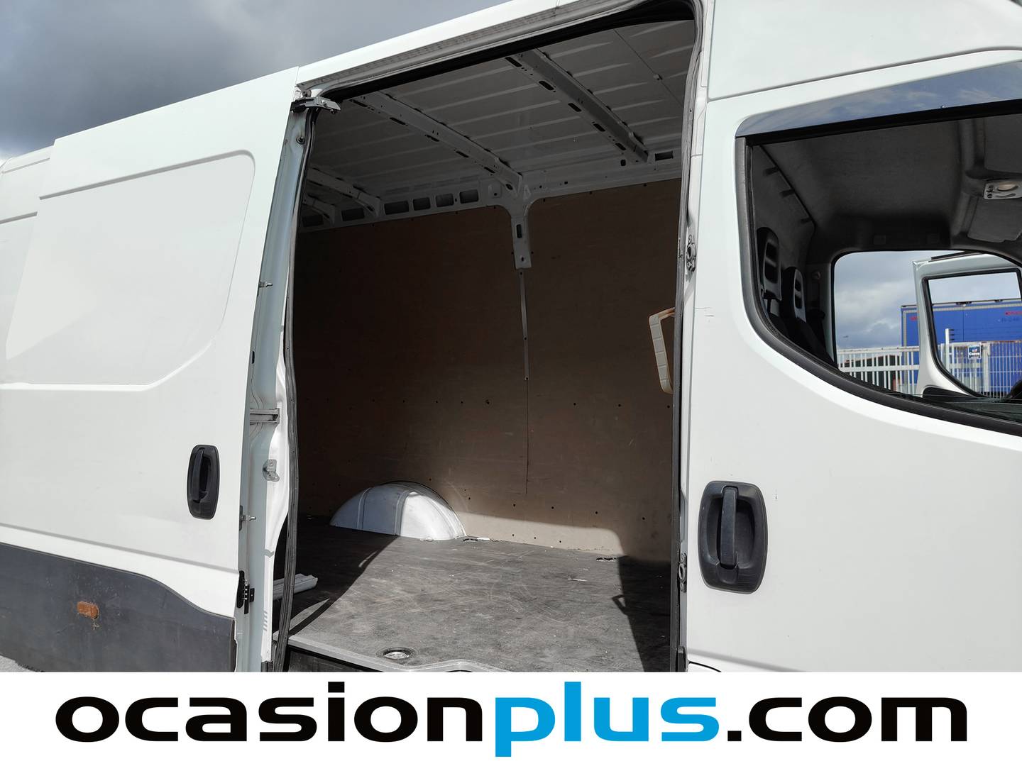 Foto Iveco Daily Iveco Daily Furgon 35S 16 V 3520L/H2 (156 CV)