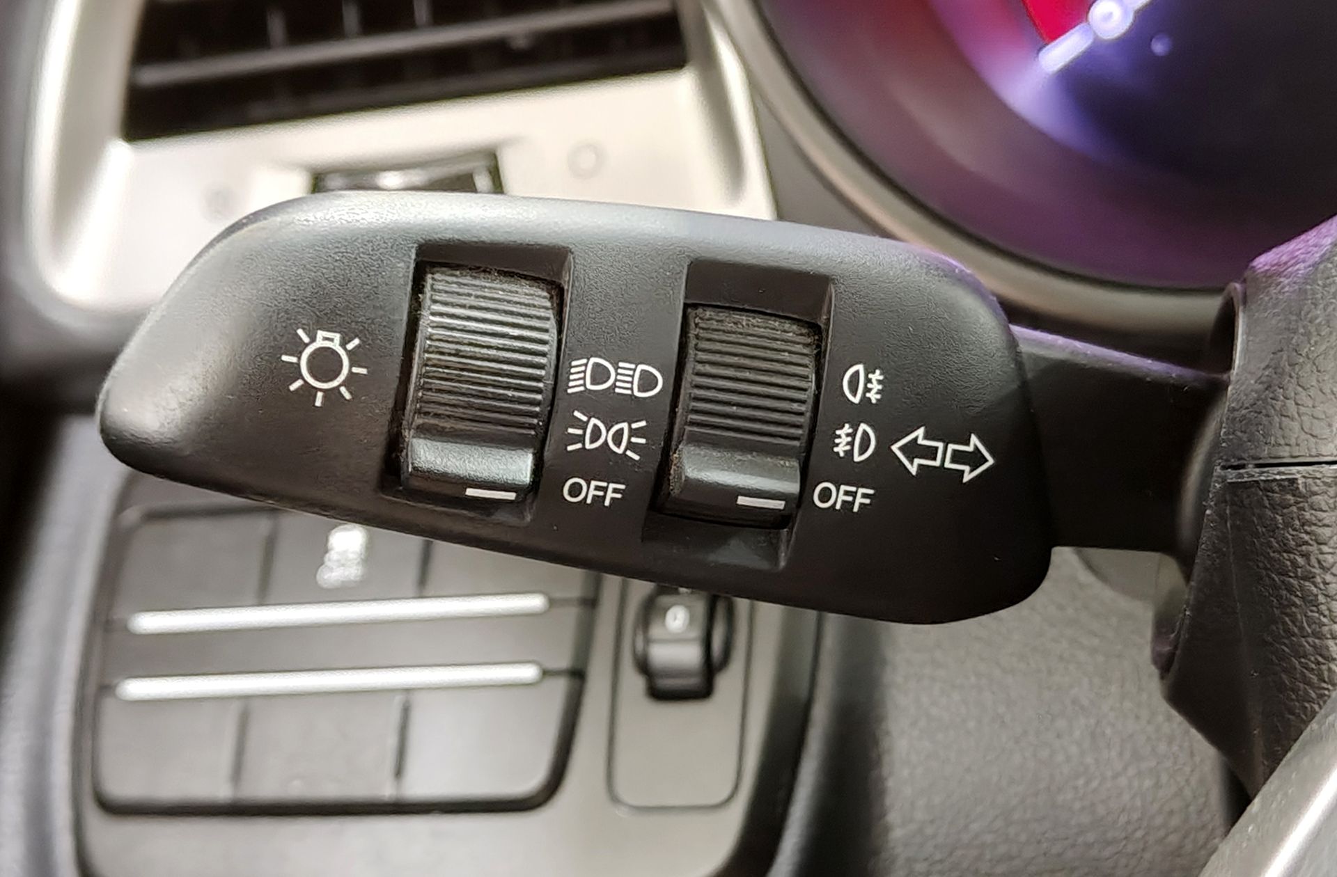 SsangYong Tivoli D16T Premium 4x2 - foto 20