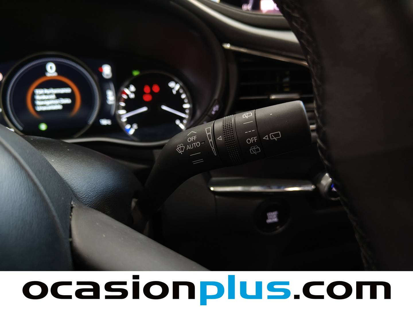 Foto Mazda CX-30 Mazda CX-30 e-SKYACTIV G MHEV Homura (140 CV)