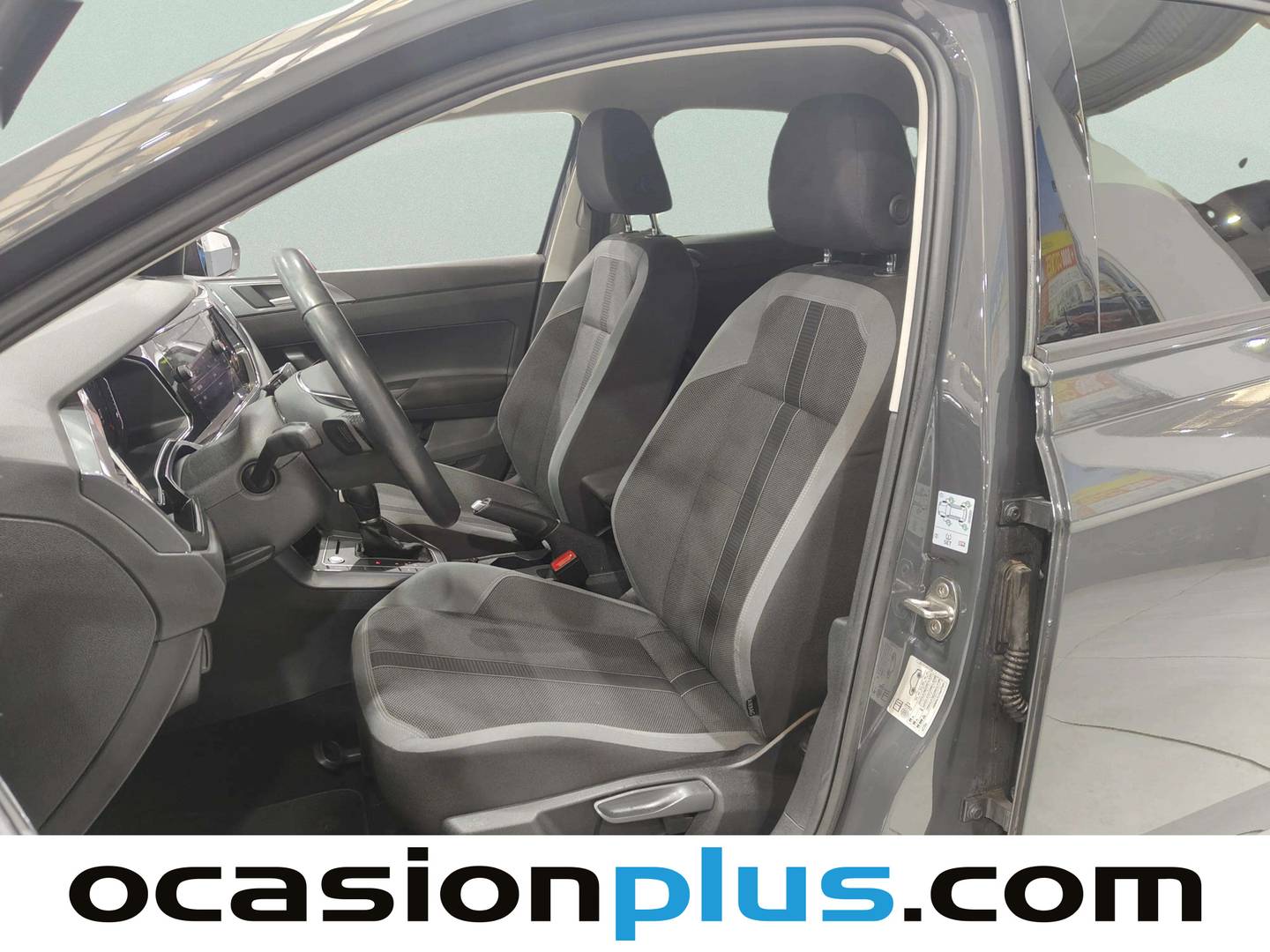 Foto Volkswagen Polo Volkswagen Polo Sport 1.0 TSI (95 CV) DSG Pack R-Line