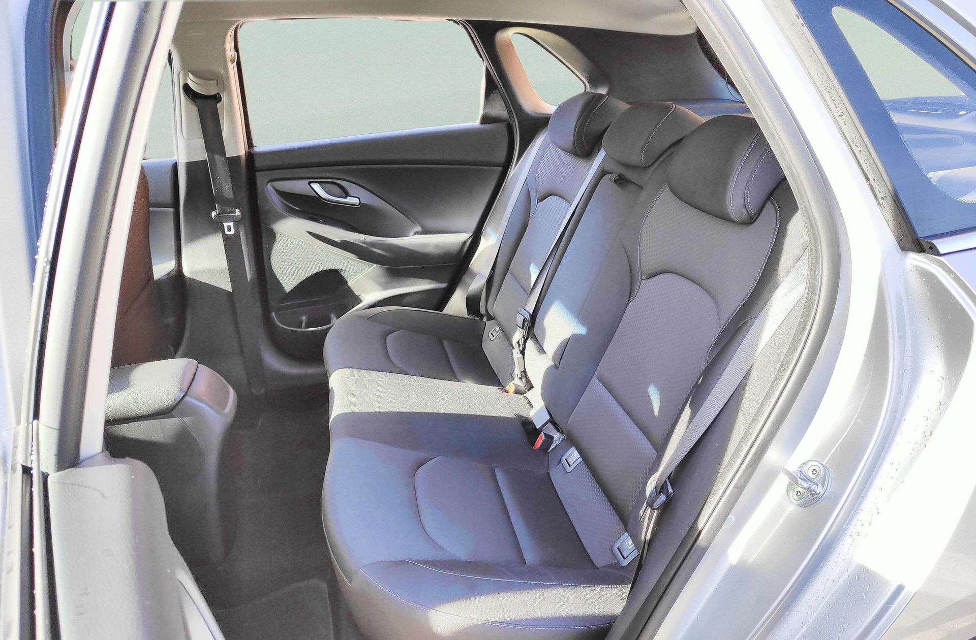 Hyundai i30 1.4 T-GDi Tecno - foto 12