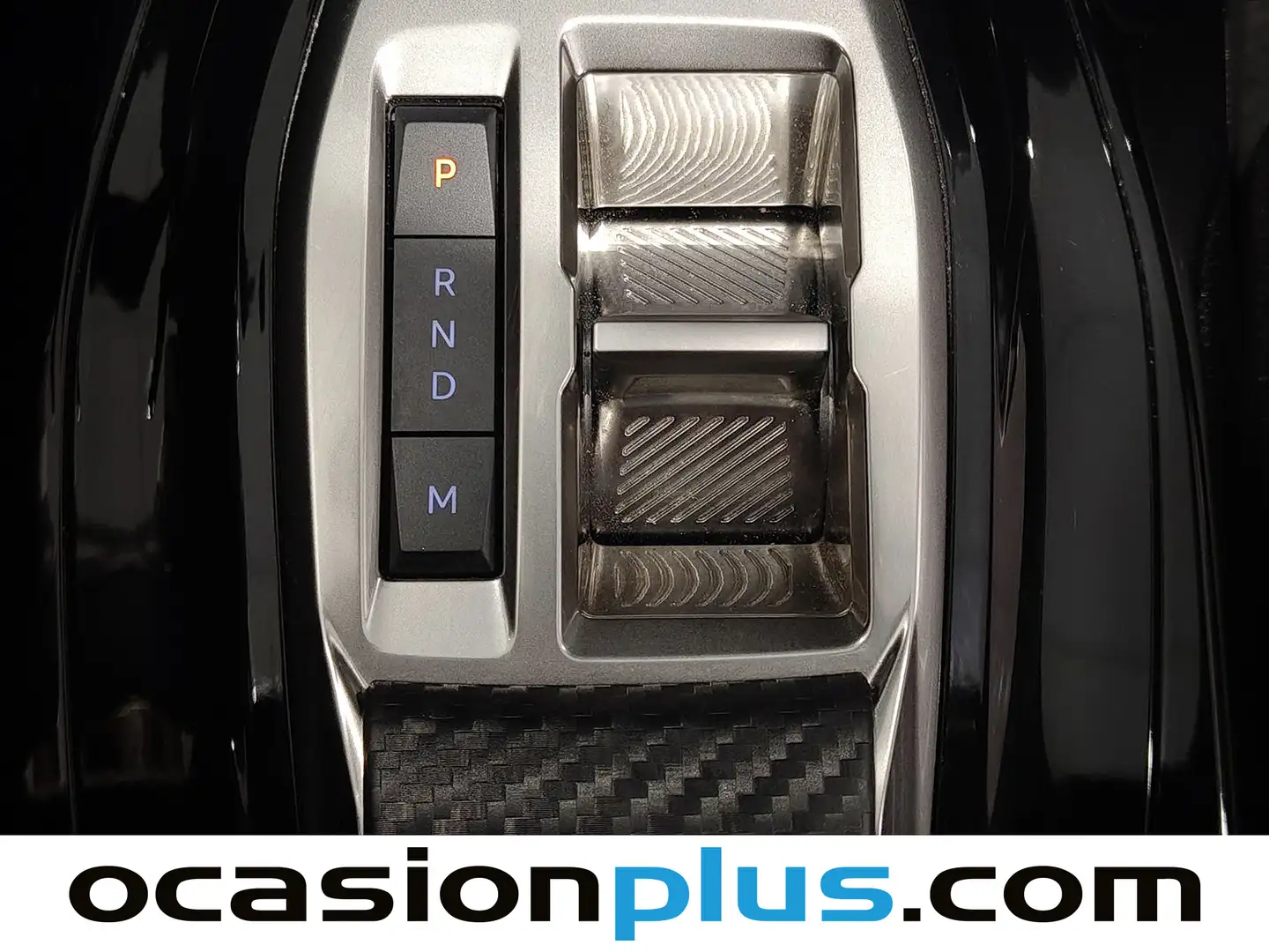 Foto Peugeot 2008 Peugeot 2008 Allure Hybrid eDCS6 (136 CV)