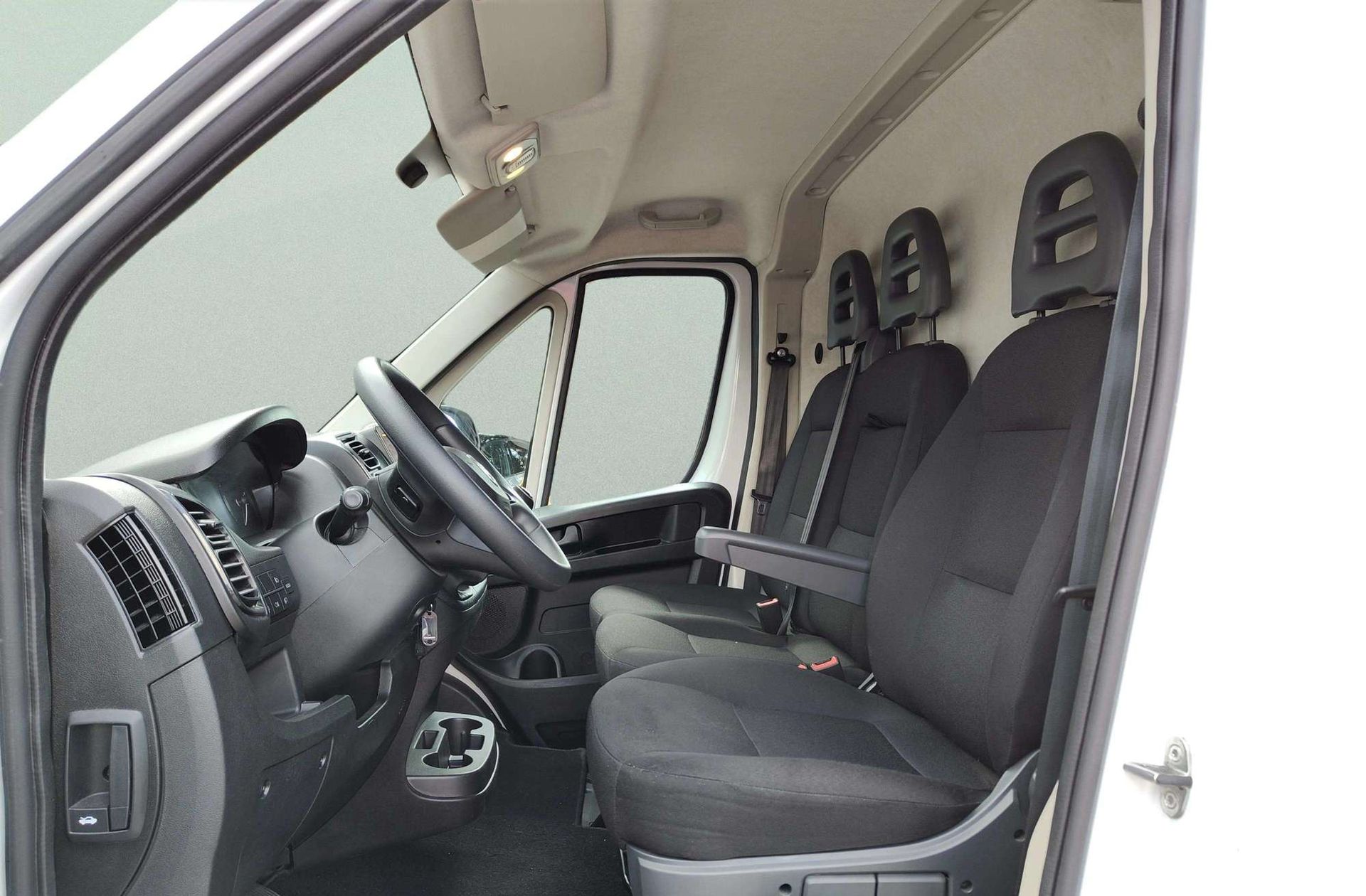 Fiat Ducato Furgon 35 2.2 MultiJet L2H2 - foto 11