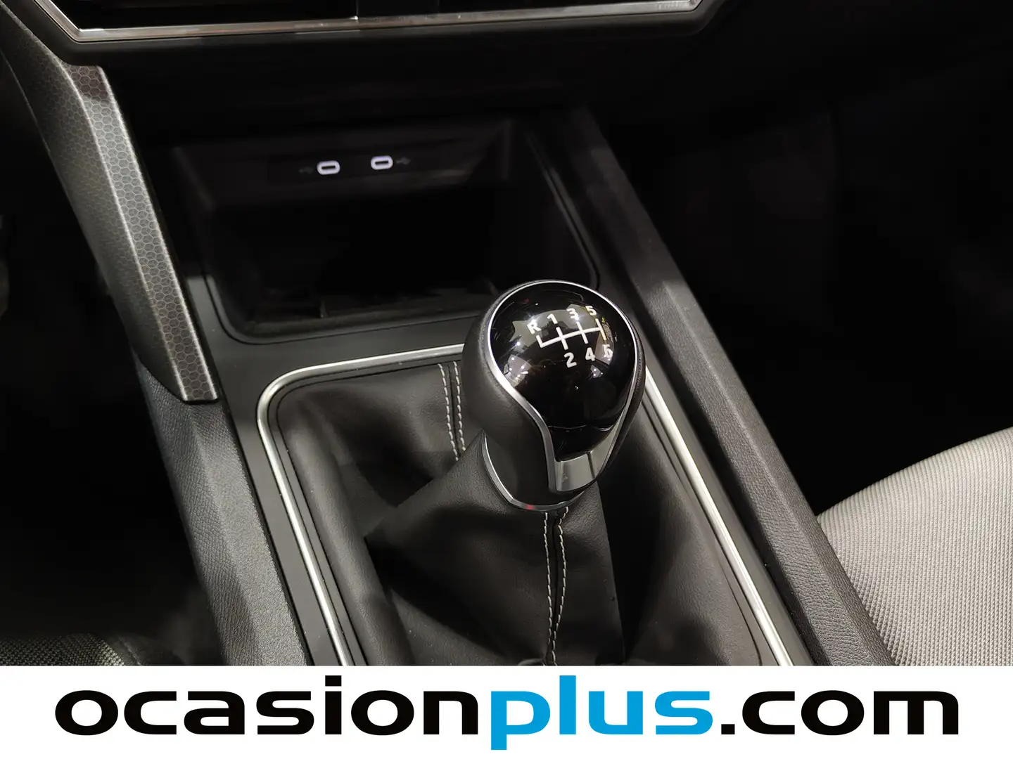 Foto Seat León SEAT León 1.5 TSI S&S Style 25 Aniversario (116 CV)