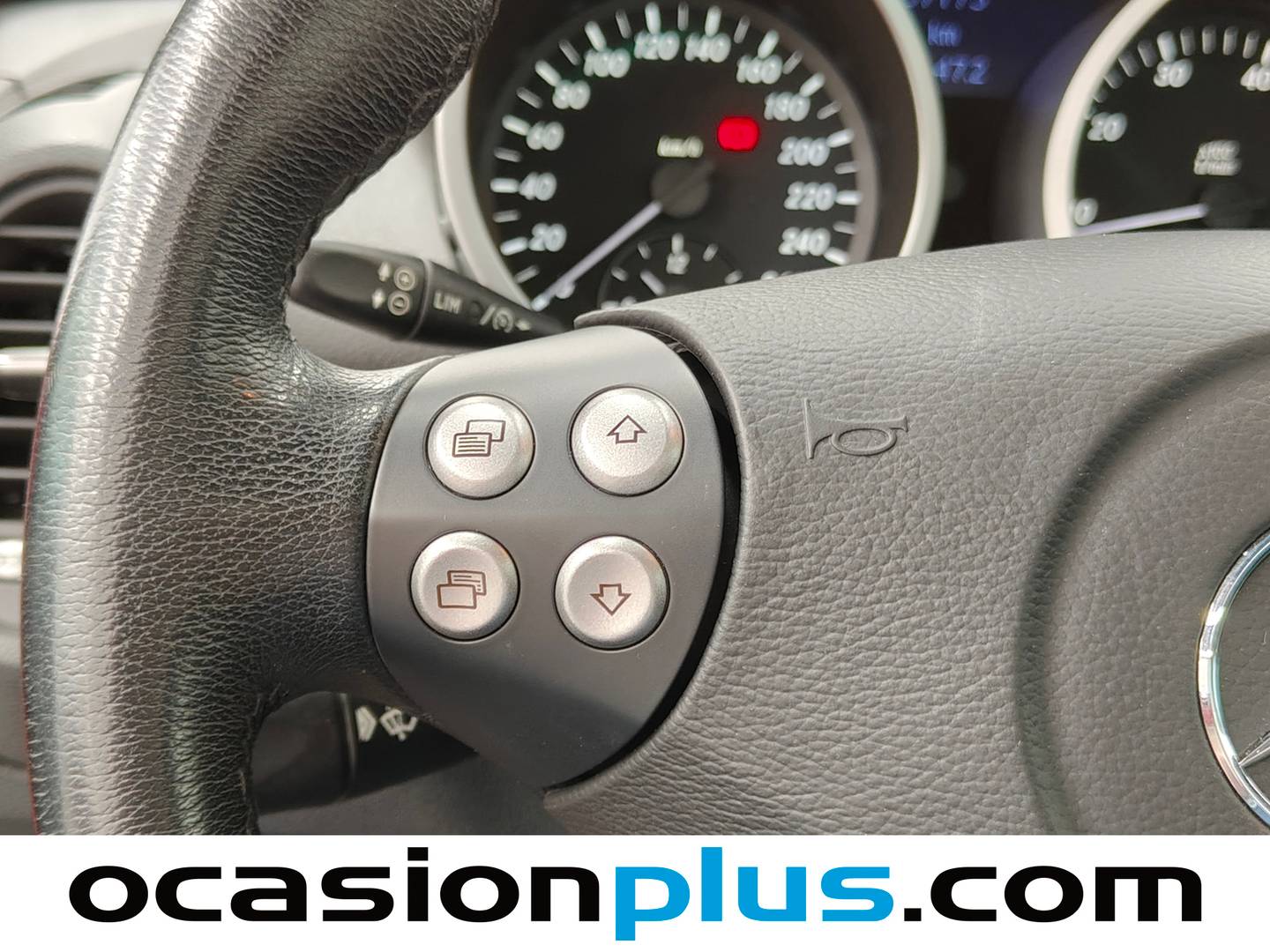 Equipamiento del Mercedes Clase SLK Mercedes Clase SLK 280 (231 CV)