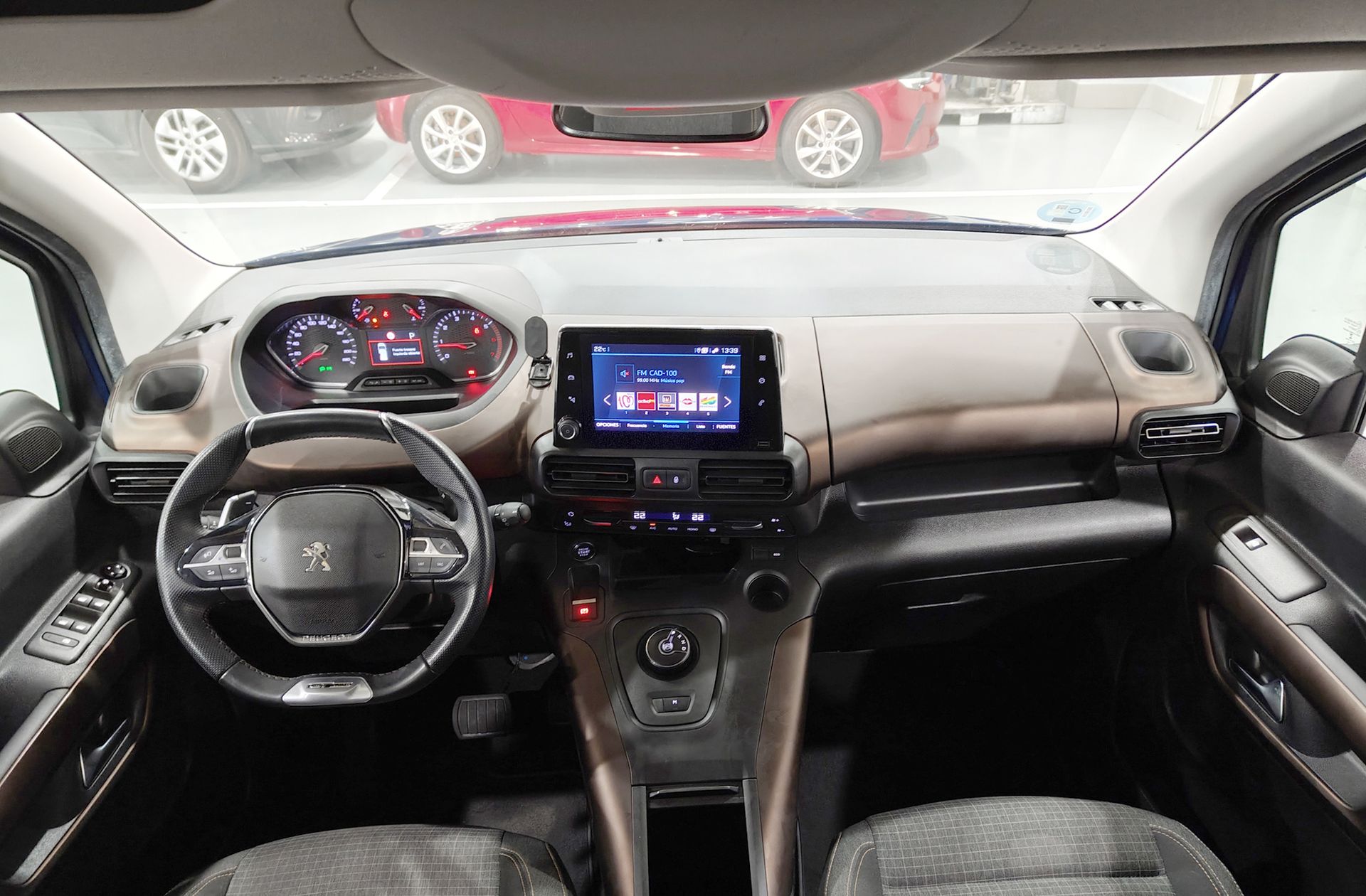 Peugeot Rifter BlueHDi 130 GT Line Standard EAT8 - foto 7