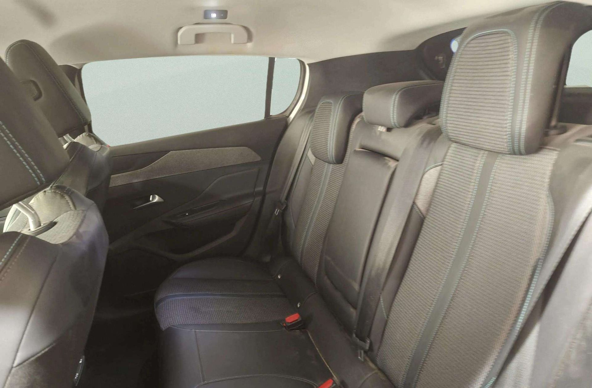 Peugeot 308 PureTech 130 Allure - foto 12