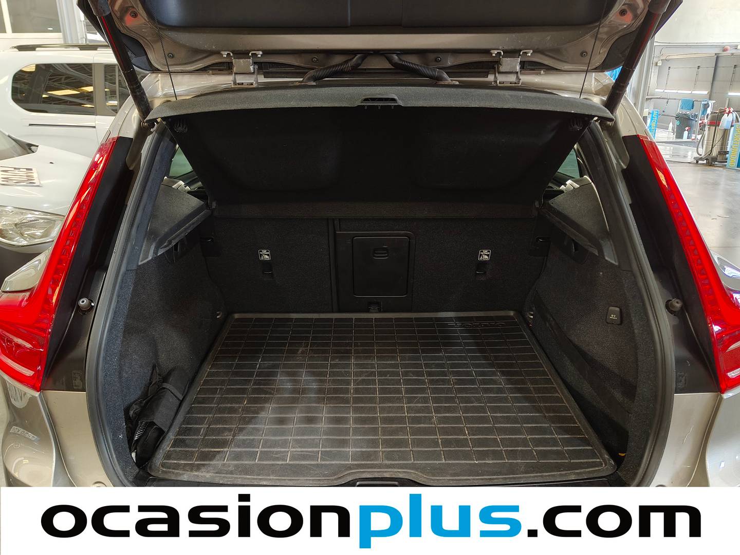 Fotos maletero Volvo XC40 Volvo XC40 D3 Business Plus Auto (150 CV)