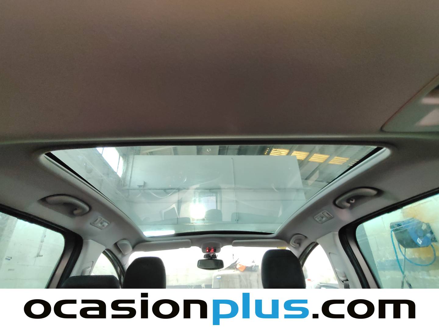 Extras y acabados del Peugeot 5008 Peugeot 5008 2.0 HDI Sport Pack (150 CV) 7 Plazas