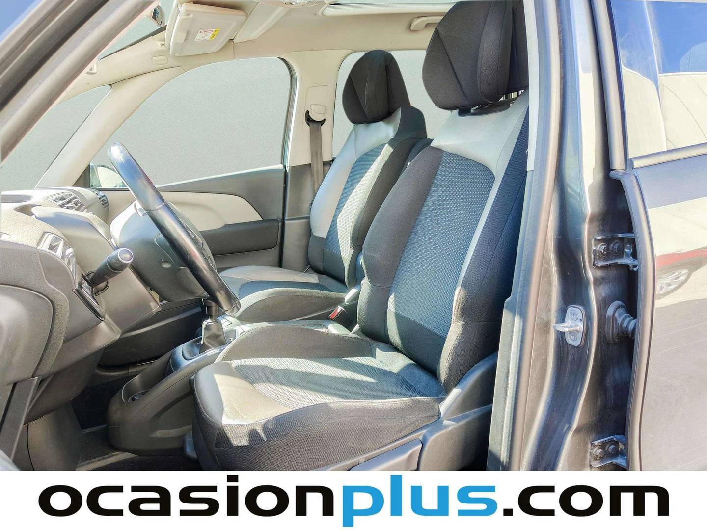 Foto asientos delanteros Citroën Grand C4 Picasso Citroen Grand C4 Picasso BlueHDi 150 Airdream Exclusive 7 Plazas (150 CV)