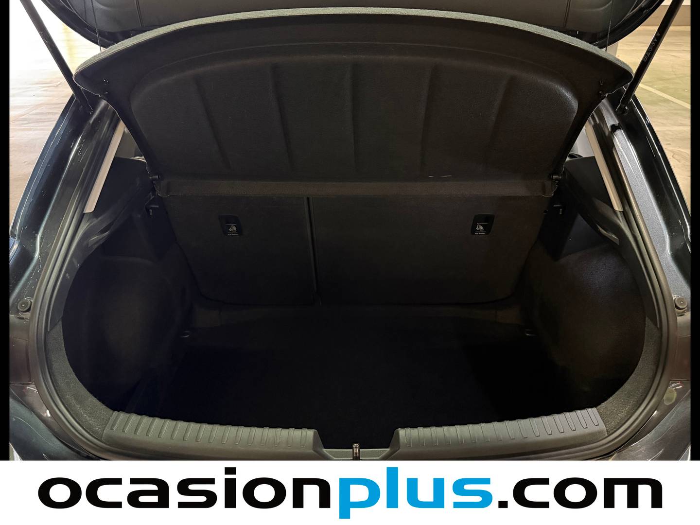 Foto asientos traseros Seat León Seat León 1.5 eTSI Style XL DSG  (116 CV)