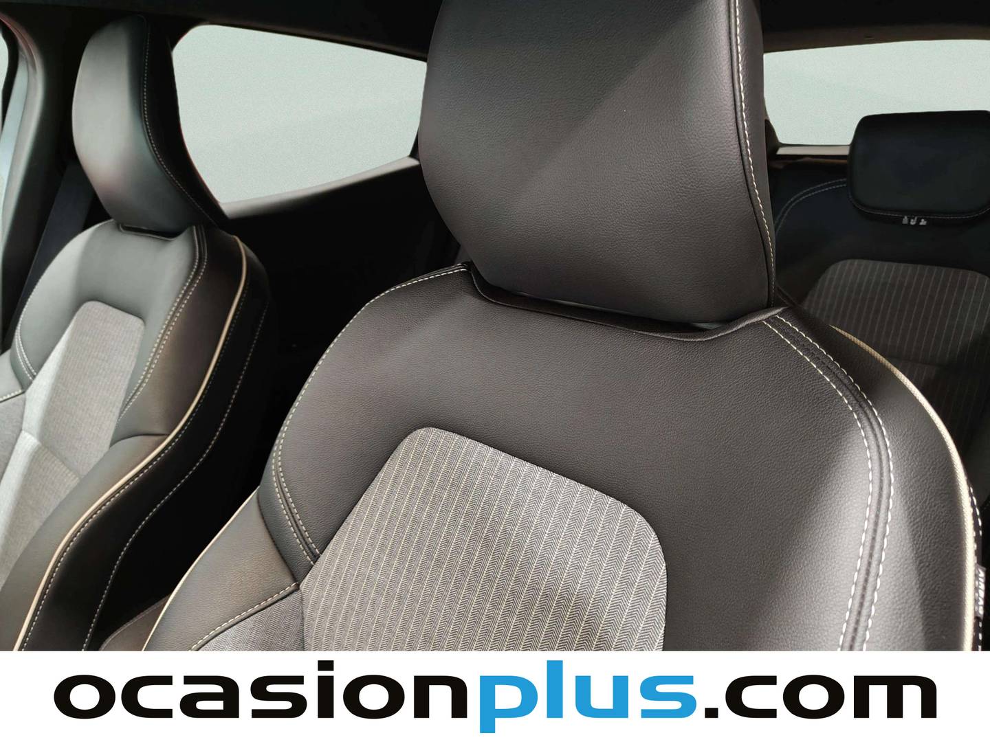 Renault Clio Renault Clio Techno E-Tech full Híbrido (143 CV) seminuevo