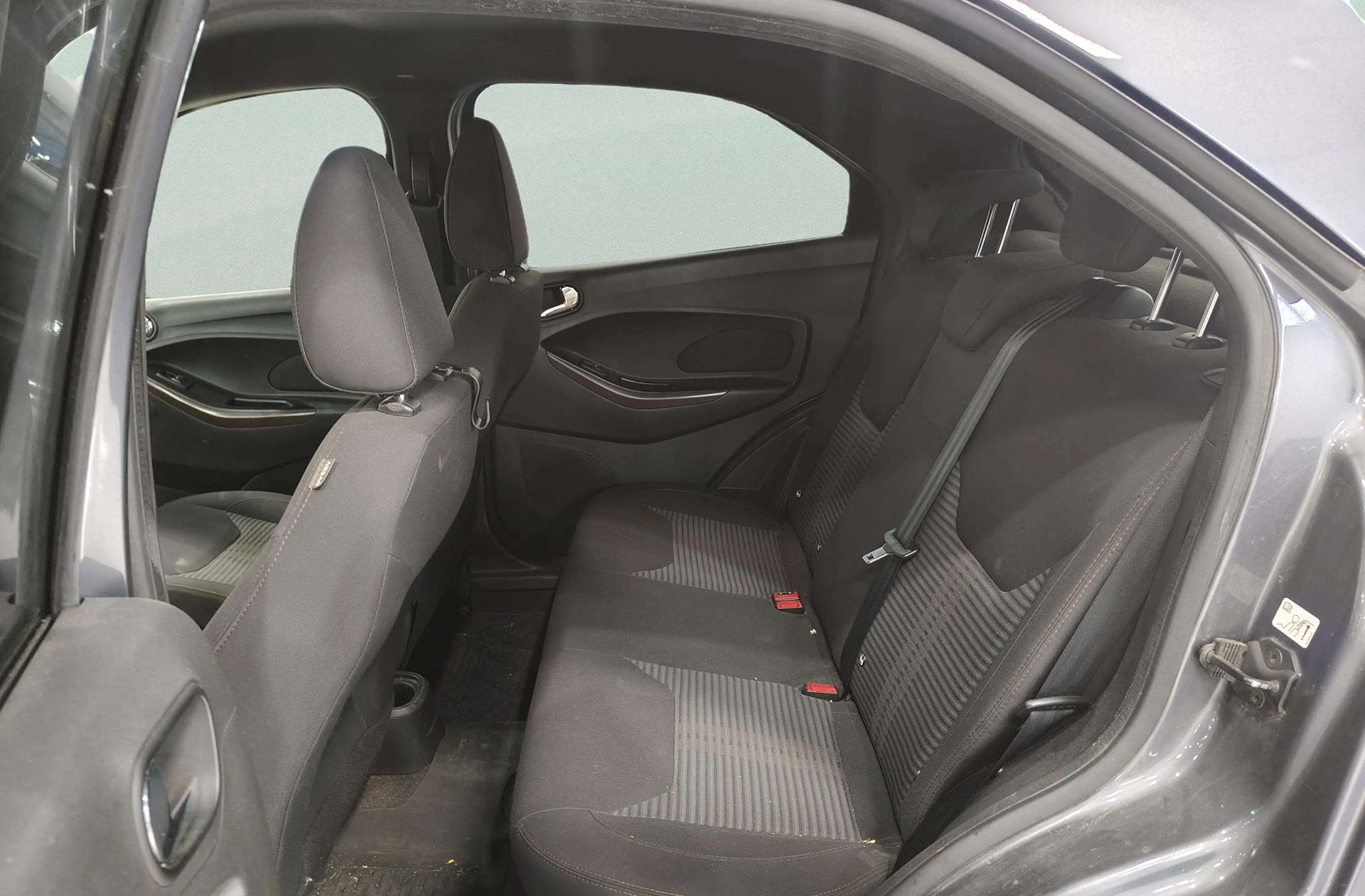 Ford Ka+ 1.5 TDCi Active - foto 11