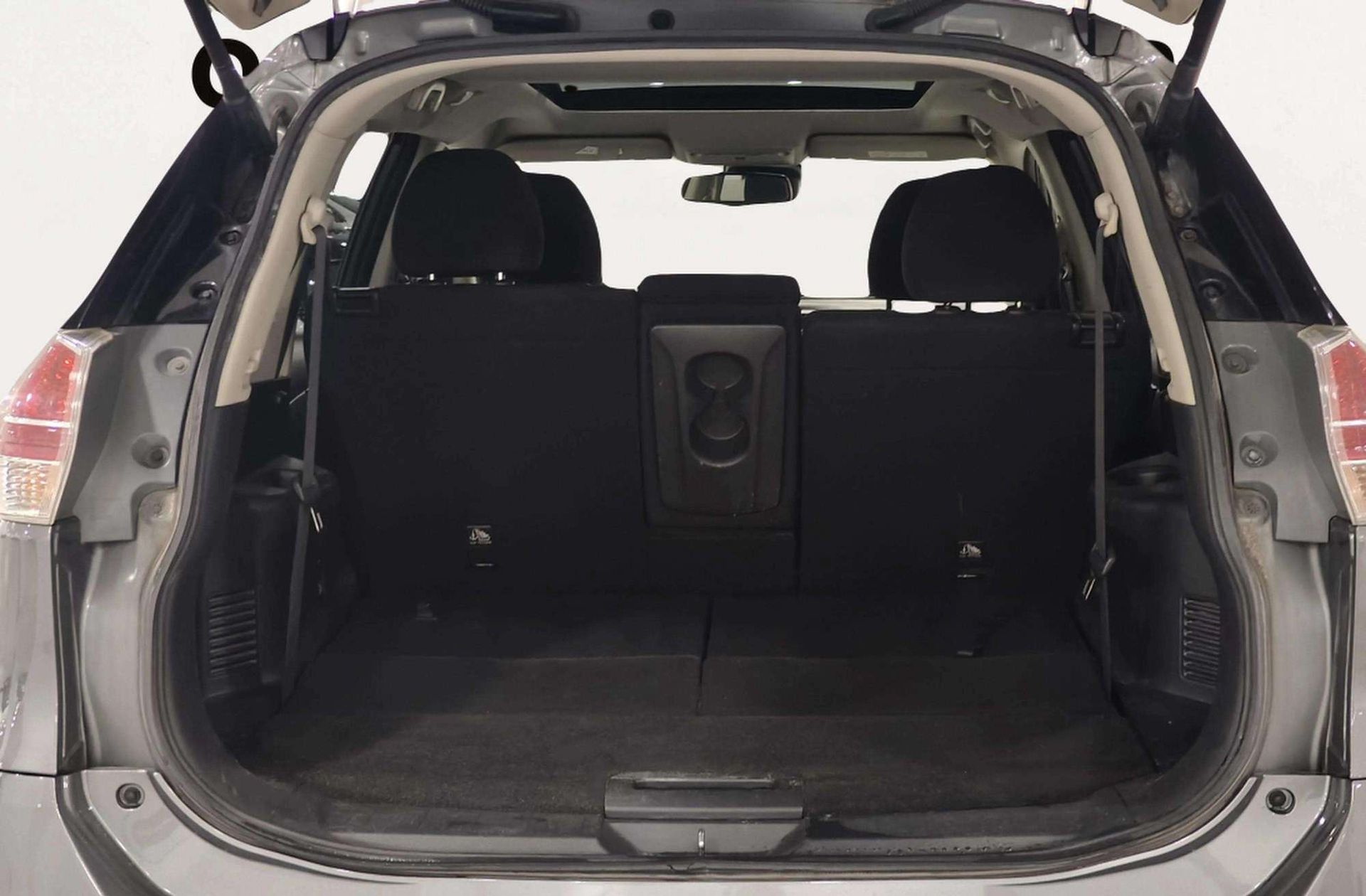 Nissan X-Trail dCi 130 N-Connecta - foto 17