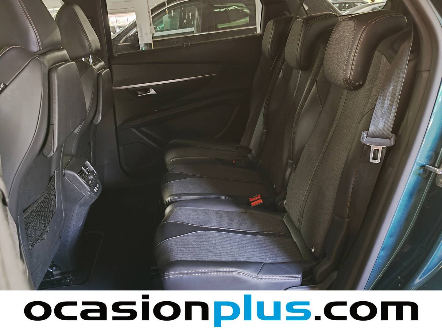 Foto asientos traseros Peugeot 5008 Peugeot 5008 BlueHDI 130 S&S GT Line EAT8 (130 CV) 7 Plazas