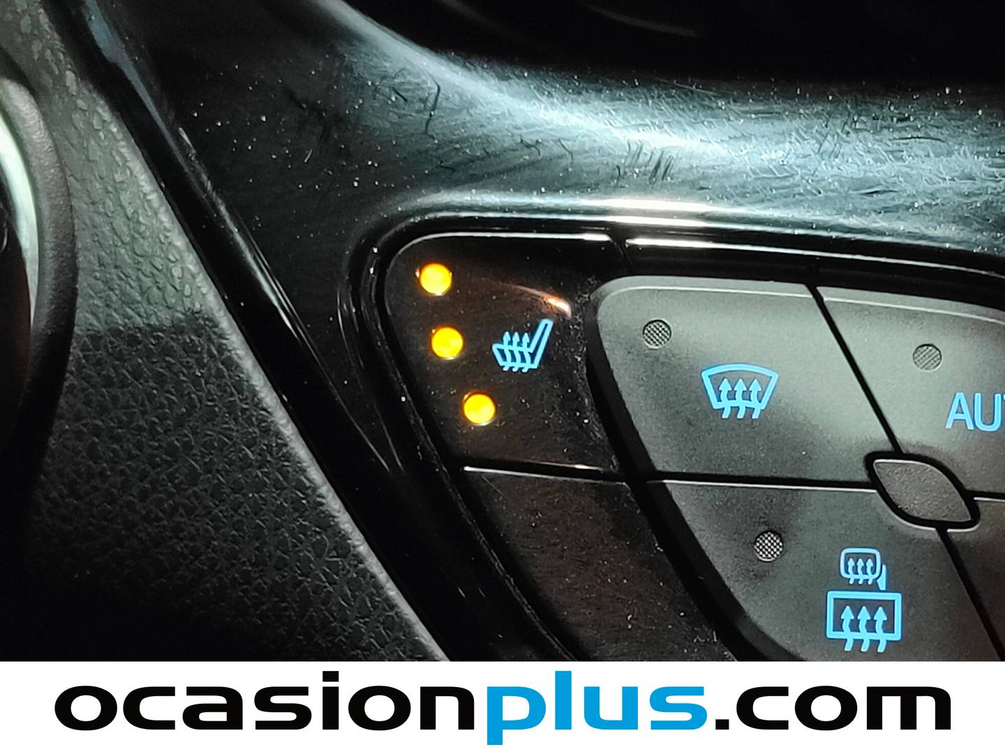 Foto Toyota C-HR Toyota C-HR 1.8 125H Advance (122 CV)