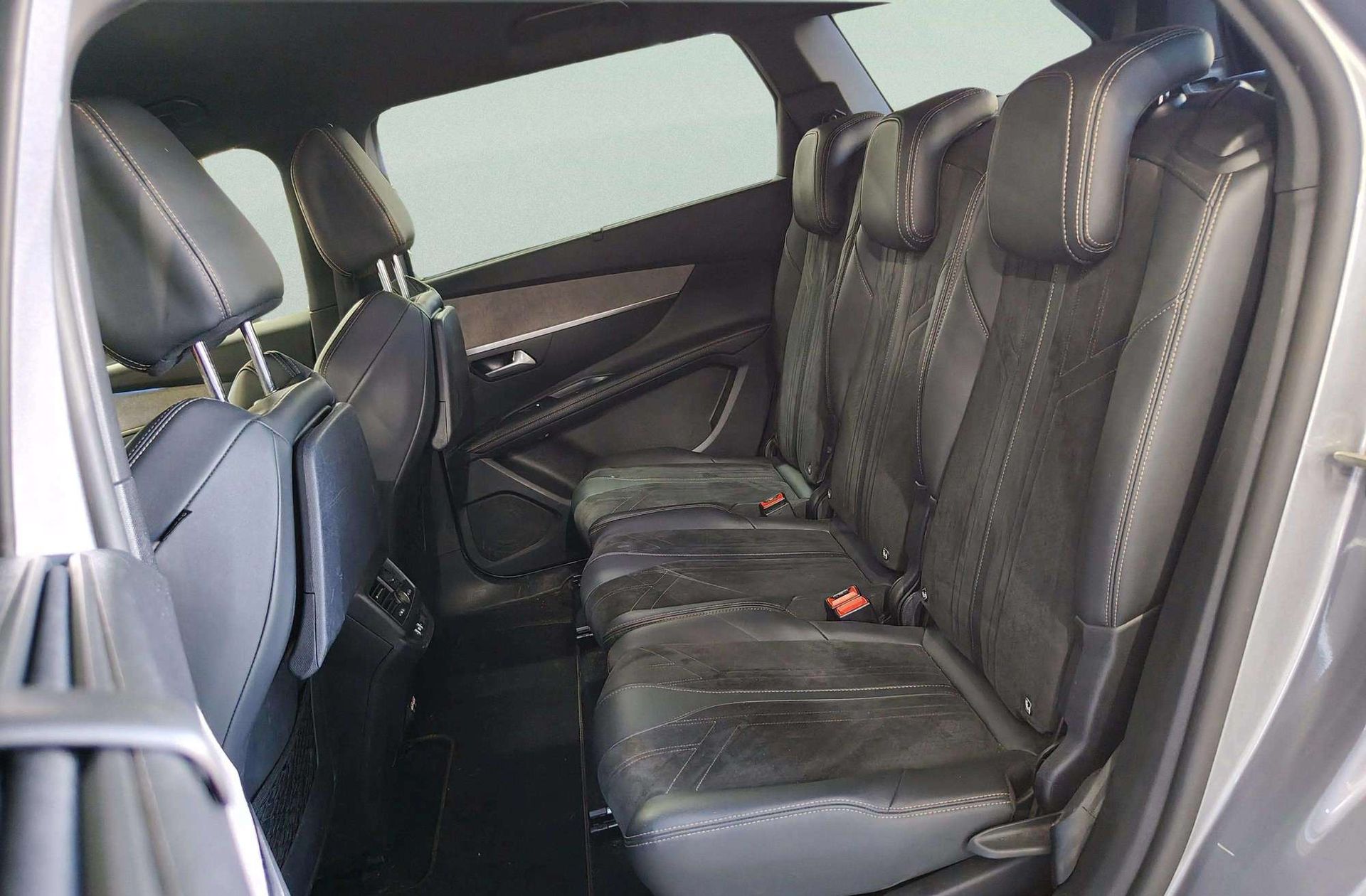 Peugeot 5008 PureTech 180 GT EAT8 - foto 14