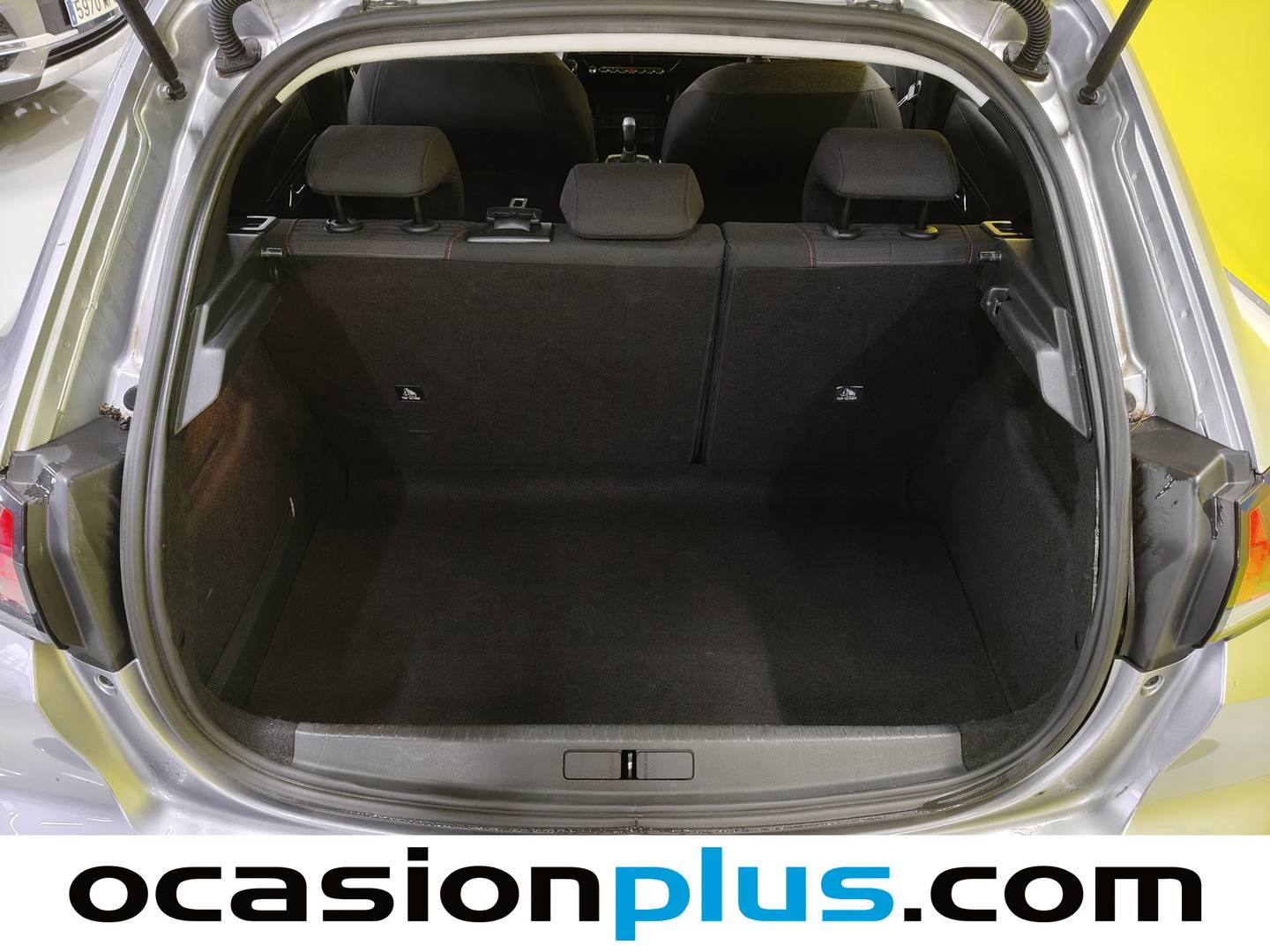 Foto asientos delanteros Peugeot 208 Peugeot 208 PureTech 75 S&S Active (75 CV)