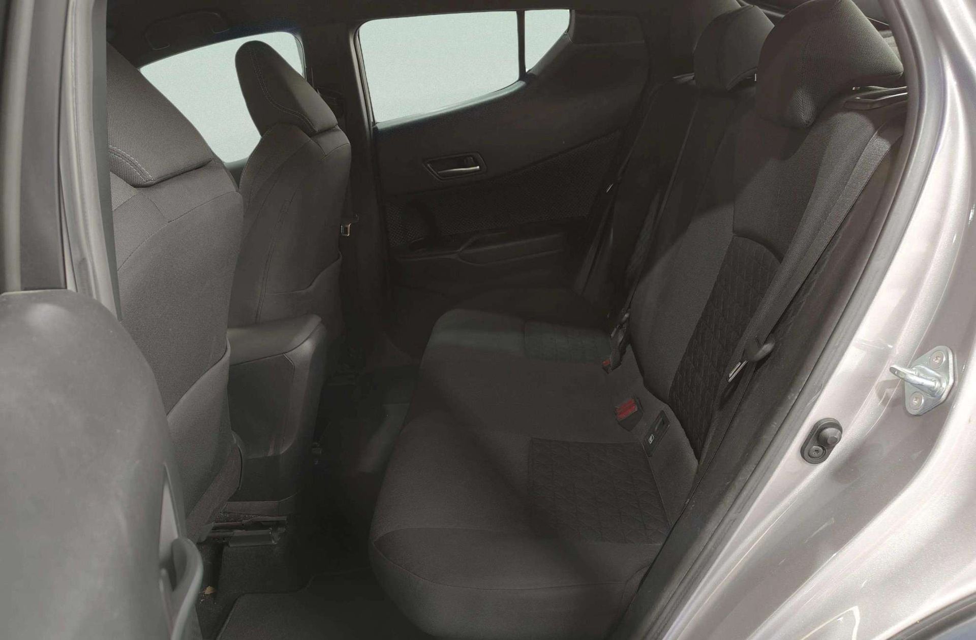 Toyota C-HR 1.8 125H Advance - foto 11