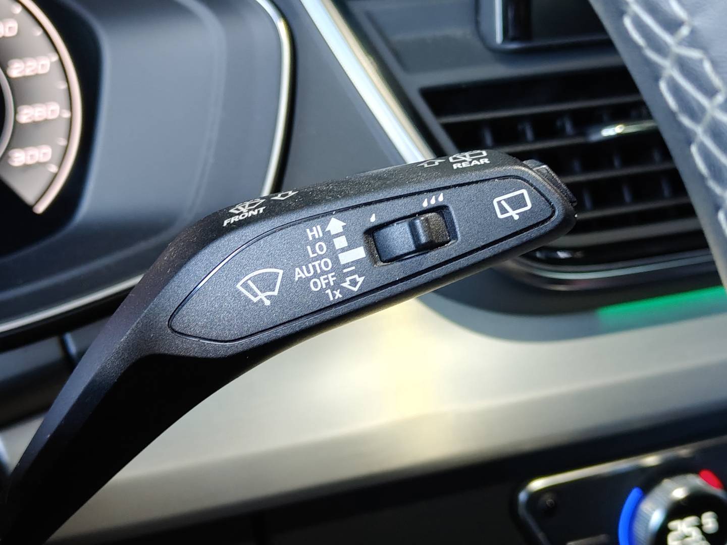 Foto Audi Q5 Audi Q5 S line 35 TDI (163 CV) S tronic