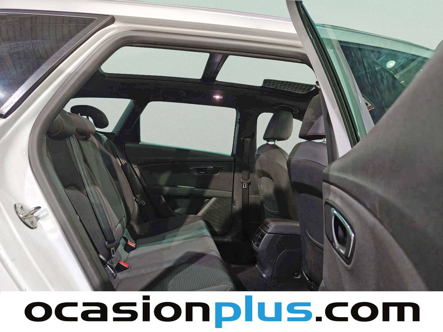 Foto Seat León SEAT León ST ST 2.0 TDI S&S FR Advanced DSG (184 CV)