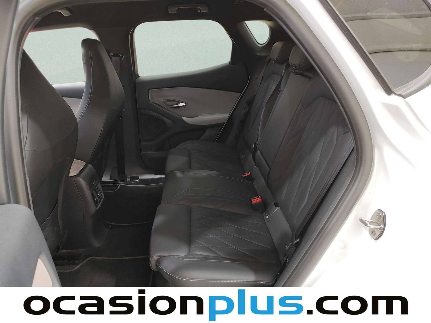 Foto asientos traseros Ford Capri Ford Capri CX740L Premium Rango Extendido RWD 77kWh (286 CV)