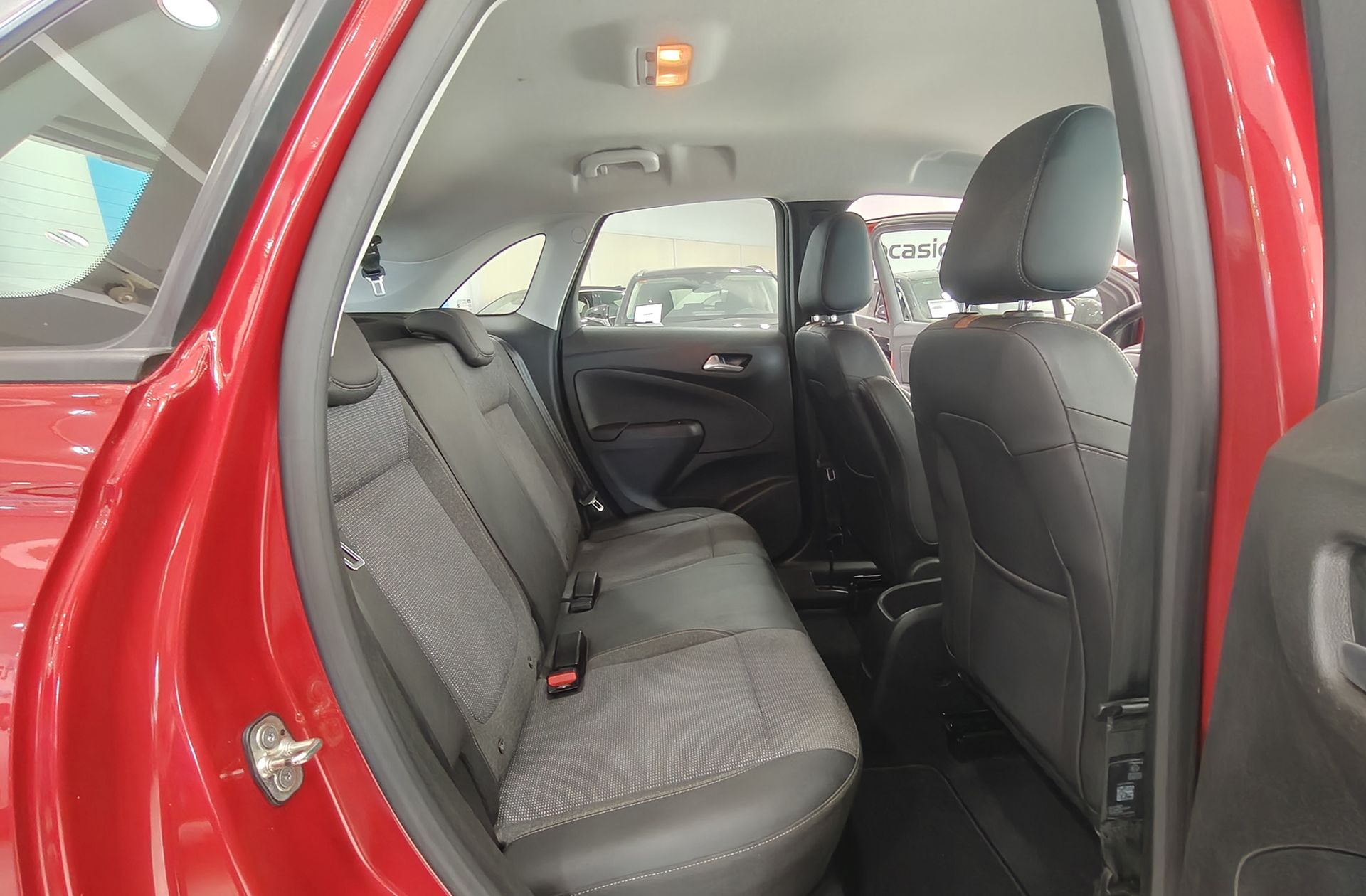 Opel Crossland 1.5D Business Elegance - foto 17