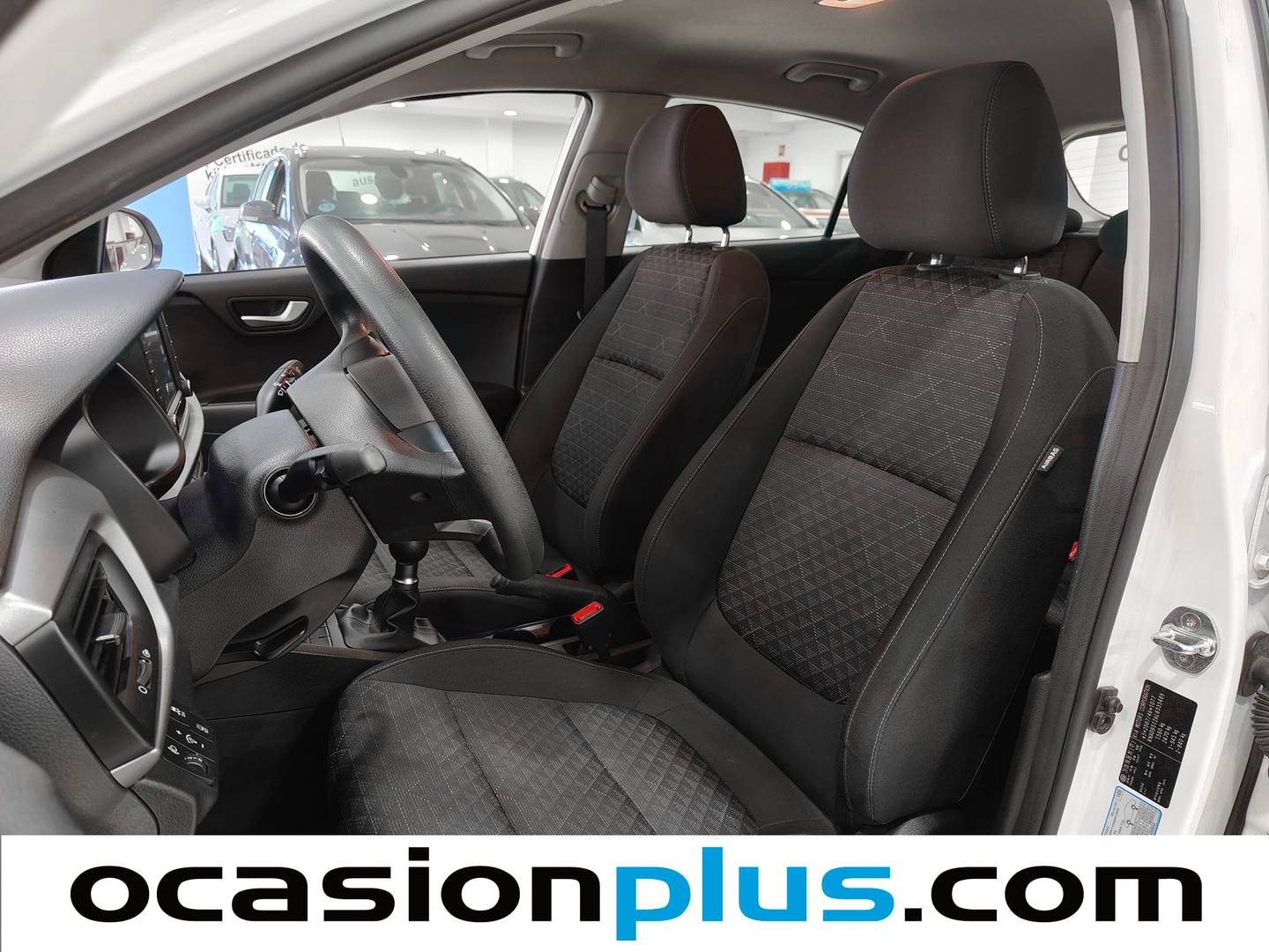 Foto asientos delanteros KIA Rio KIA Rio 1.2 CVVT Concept (84 CV)