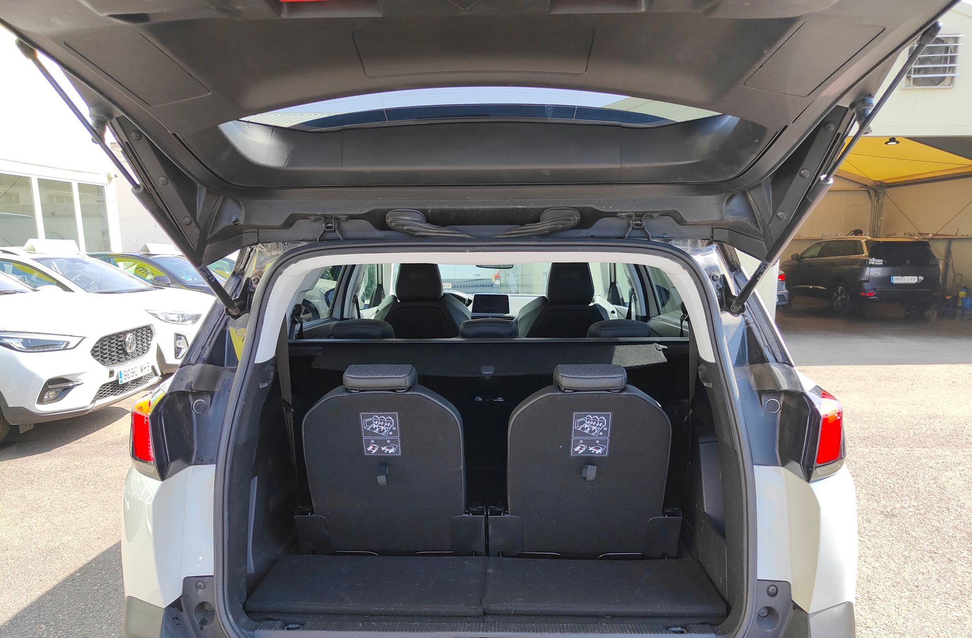 Peugeot 5008 PureTech 130 Allure 7 plazas - foto 17
