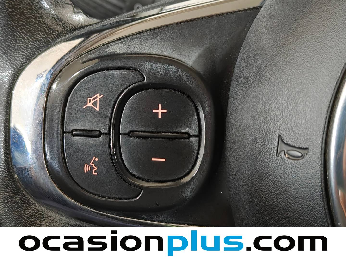 Equipamiento del Fiat 500 Fiat 500 1.2 8v Lounge (69 CV)