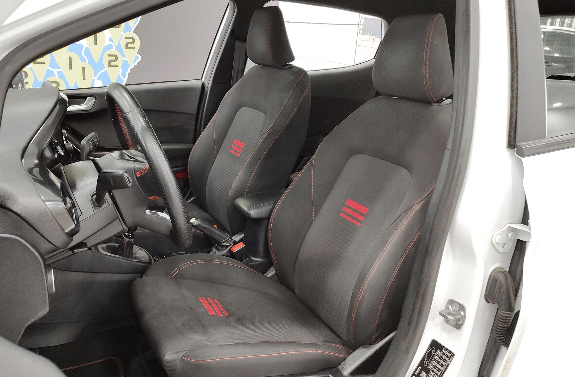 Ford Fiesta 1.0 EcoBoost MHEV ST-Line - foto 12