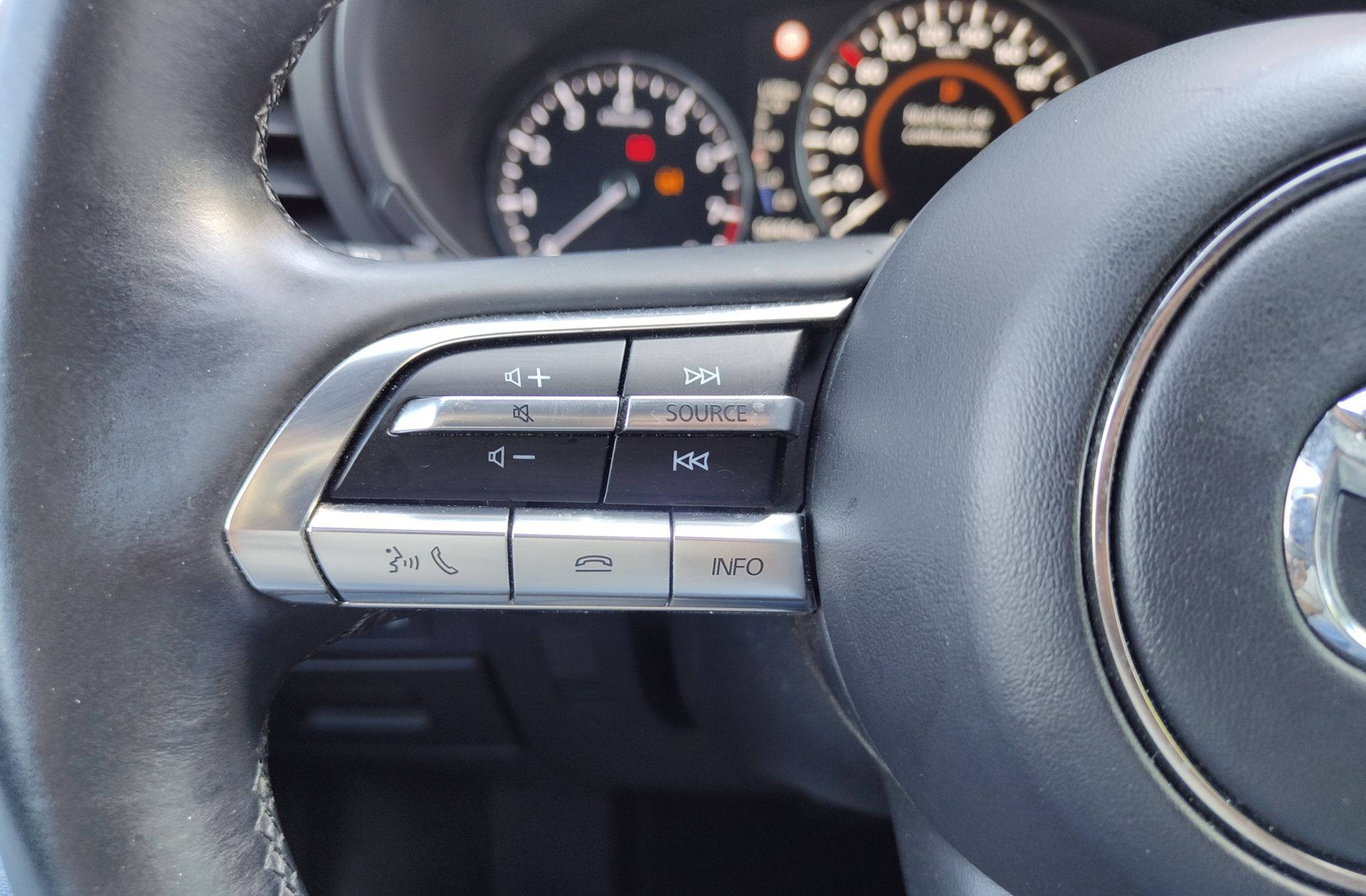 Mazda3 2.0 e-Skyactiv-X Zenith Safety Black - foto 30