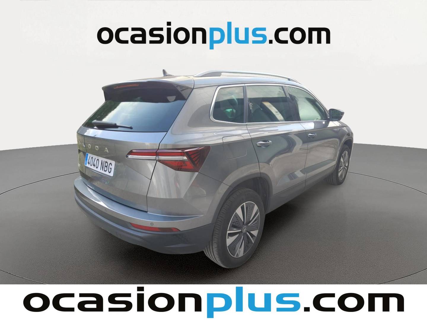 Foto trasera Skoda Karoq Skoda Karoq 1.5 TSI ACT Selection DSG (150 CV) derecha