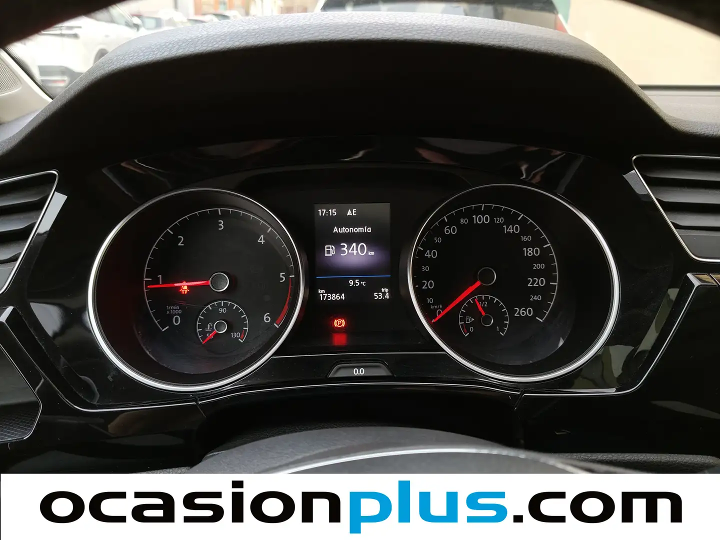 Foto Volkswagen Touran Volkswagen Touran Sport 1.6 TDI (115 CV) 7 Plazas