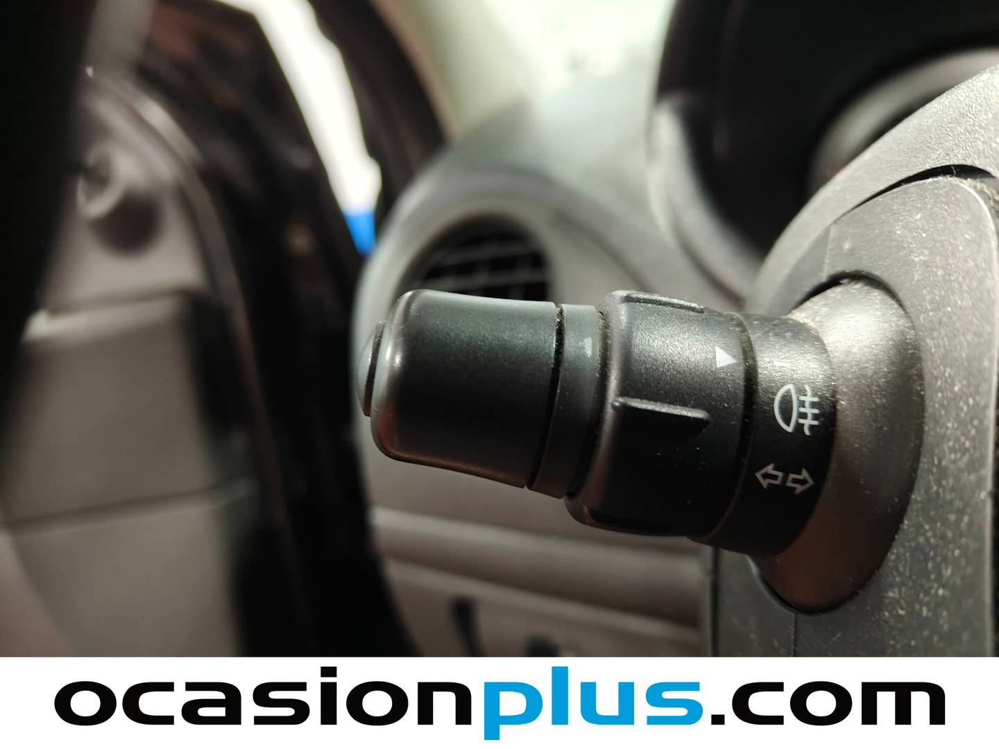 Renault Clio Renault Clio 1.2 16v Authentique eco2 (75 CV) de segunda mano