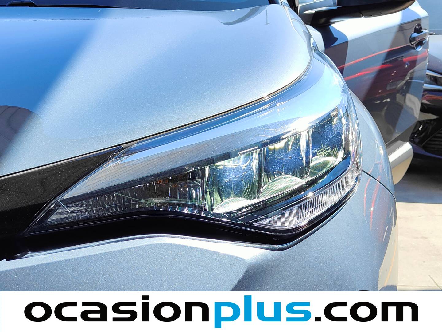 Acabados Toyota C-HR Toyota C-HR 1.8 125H Advance (122 CV)