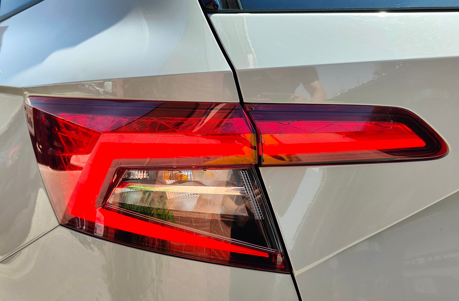 Škoda Karoq 1.6 TDI Ambition - foto 15