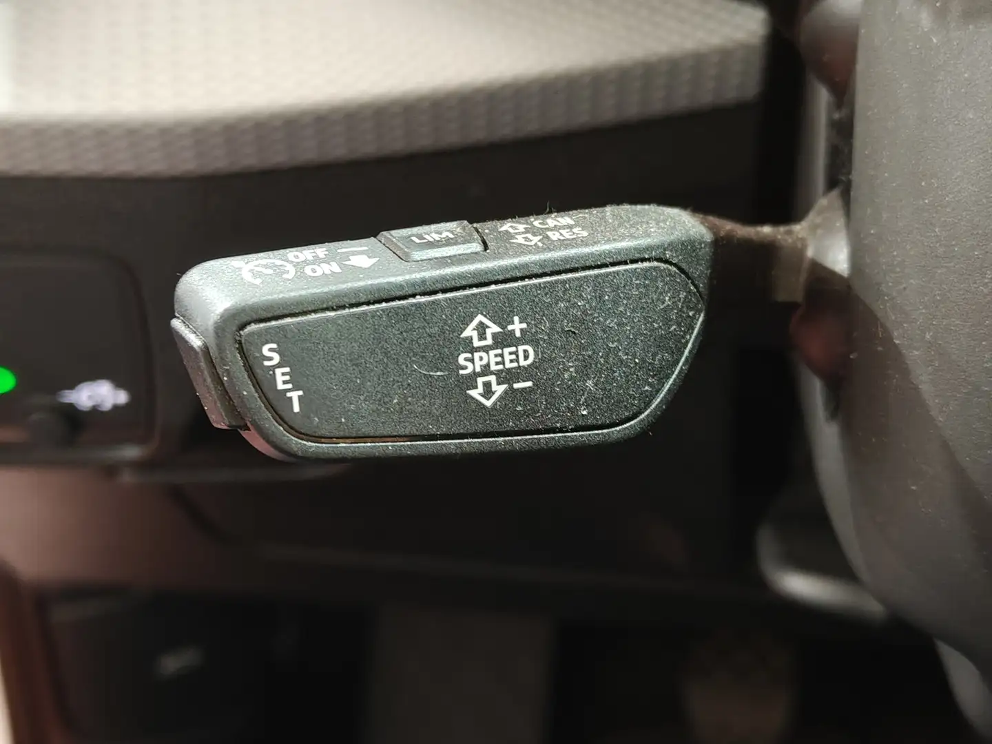 Foto Audi Q2 Audi Q2 Advanced 30 TDI 85 kW (116 CV)