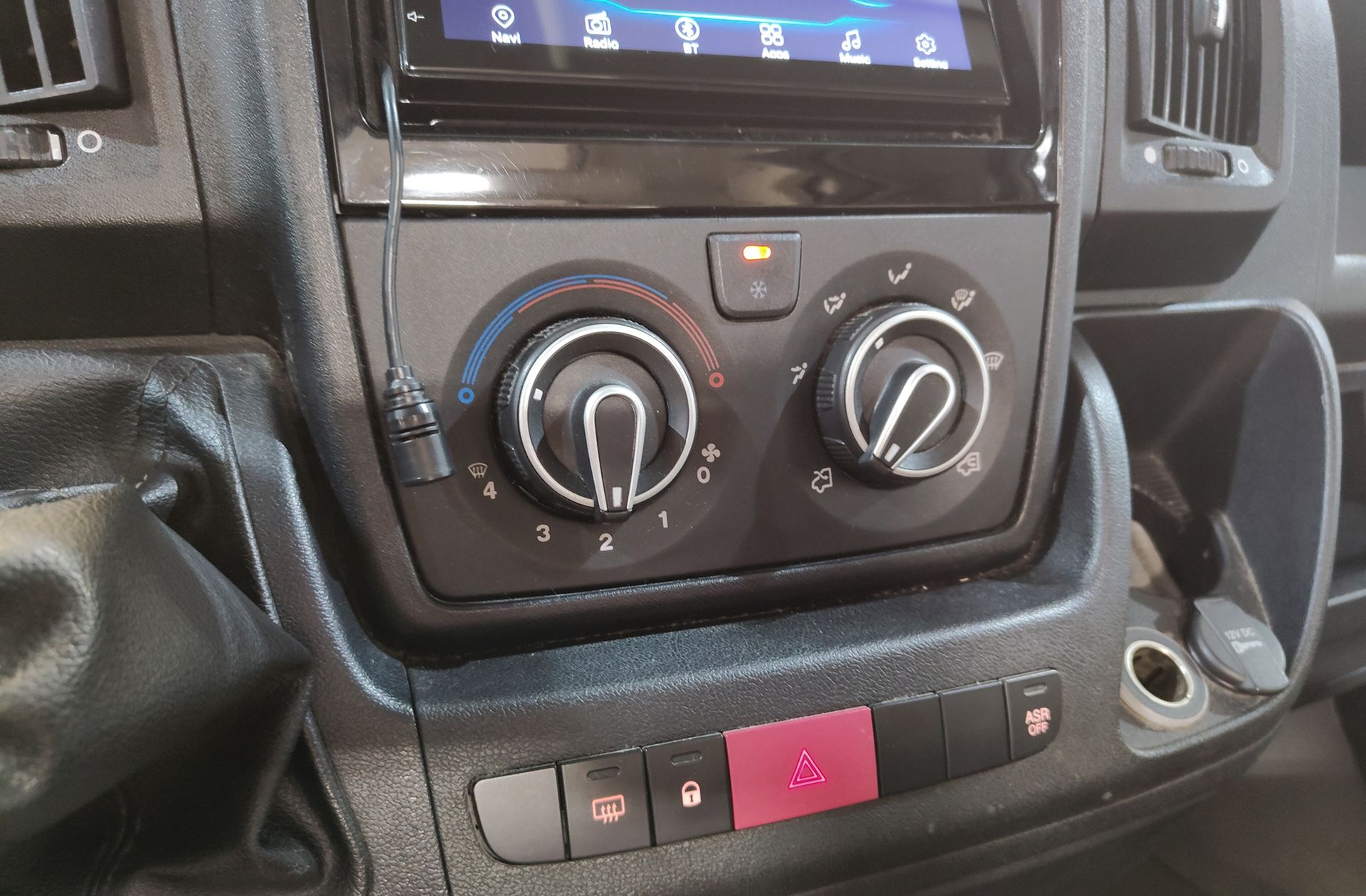 Citroën Jumper Furgon BlueHDi 130 35 L3H2 2 plazas Camperizada - foto 41