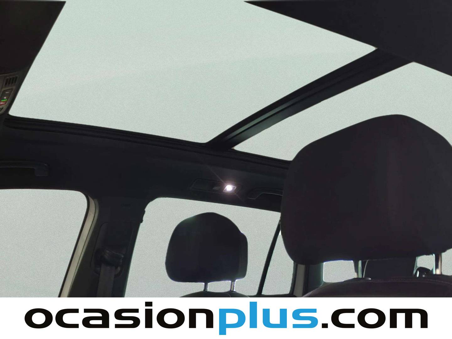 Equipamiento del Volkswagen Tiguan Volkswagen Tiguan Sport 2.0 TDI (150 CV) DSG Pack R-Line