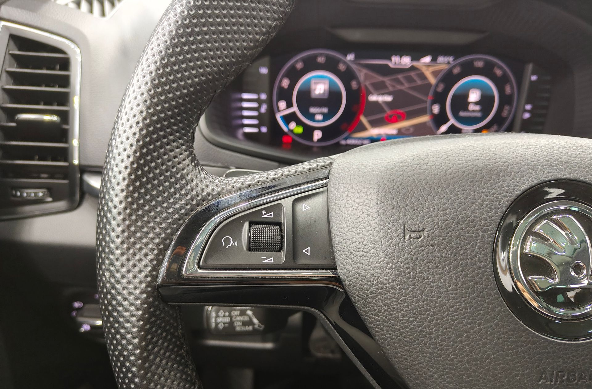 Škoda Karoq 1.5 TSI ACT Style DSG - foto 27