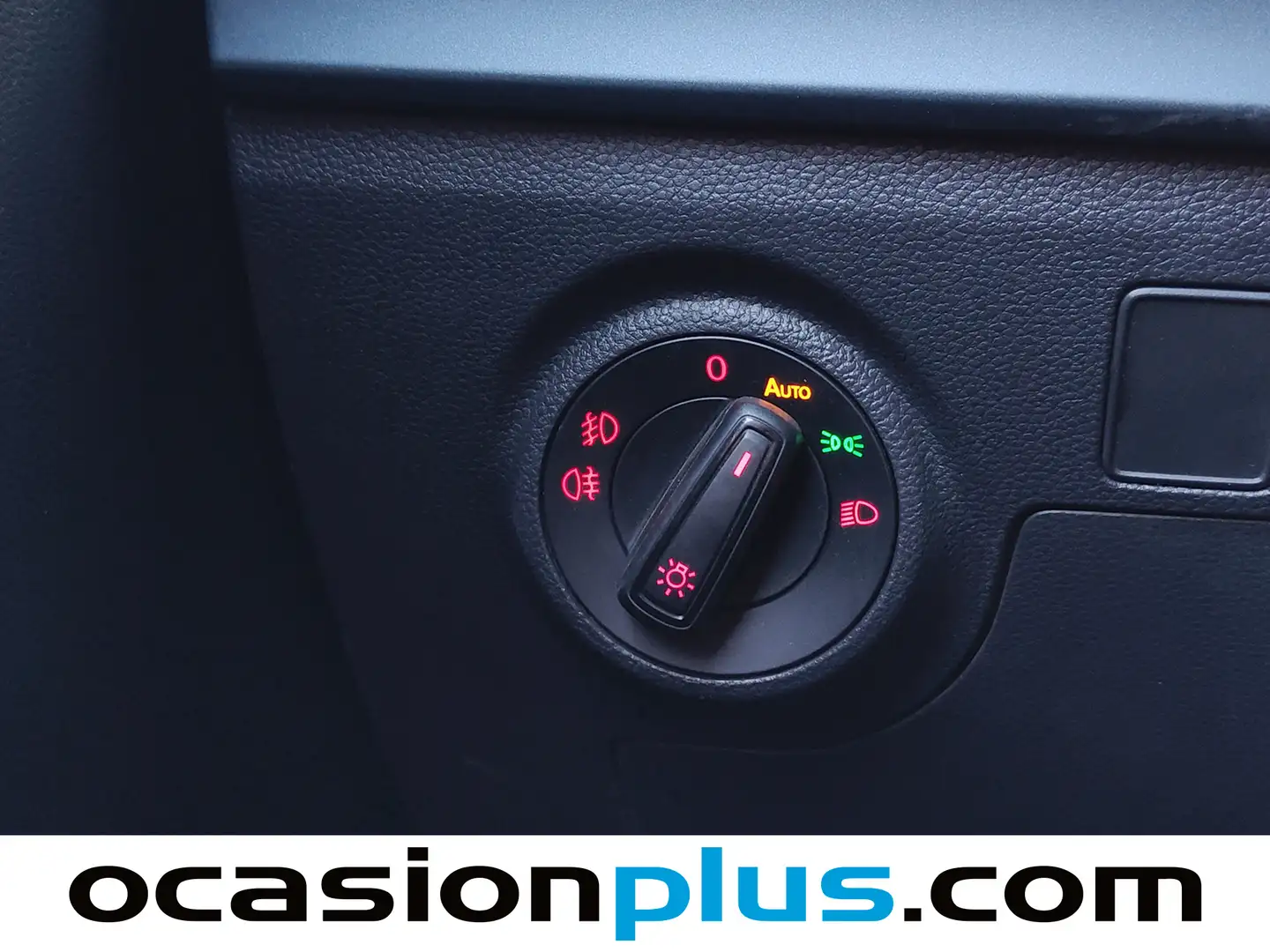 Foto Seat Arona SEAT Arona 1.0 TSI Xperience Plus DSG  (110 CV)