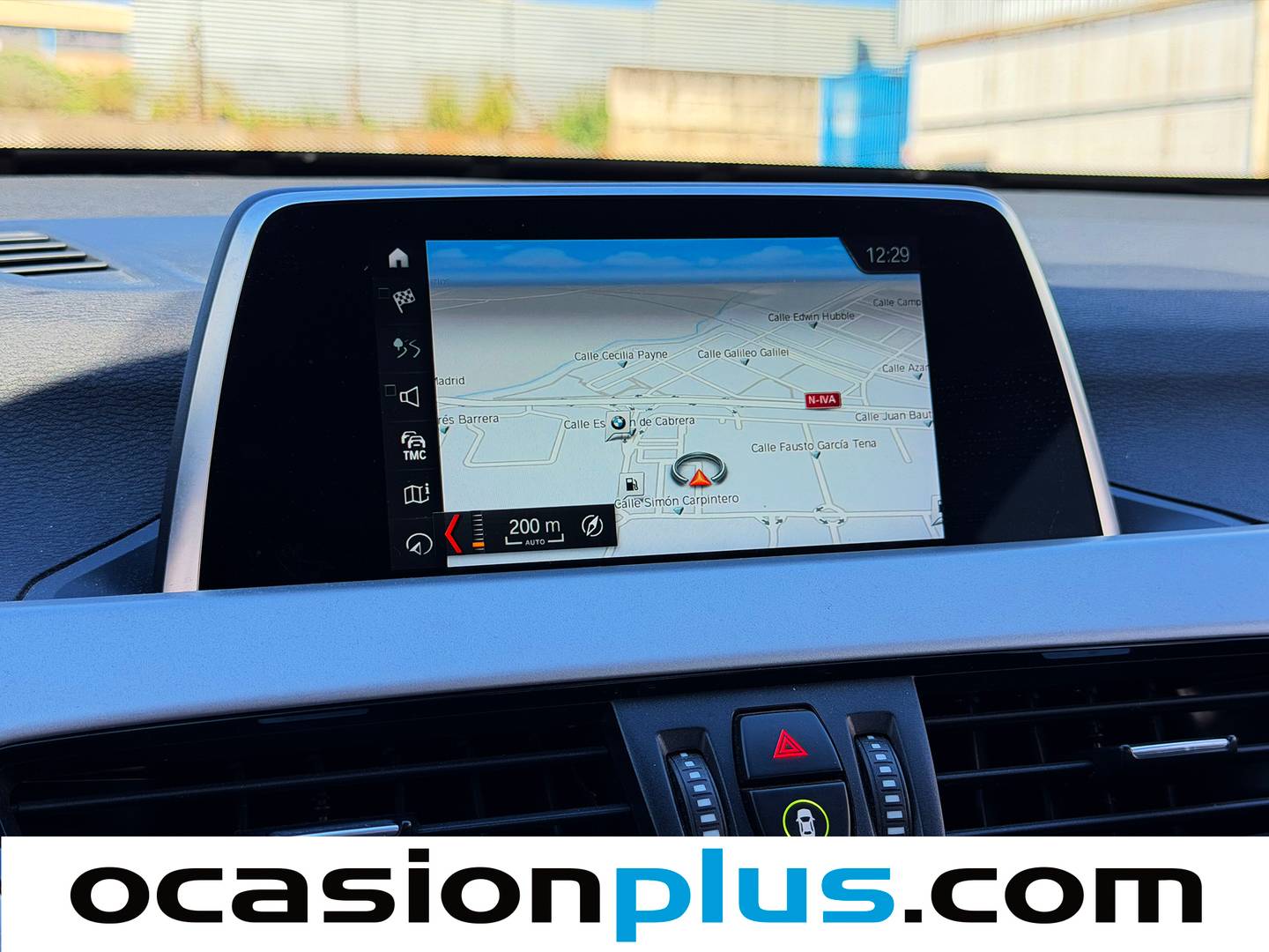 Extras y acabados del BMW X1 BMW X1 sDrive18d Business (150 CV)