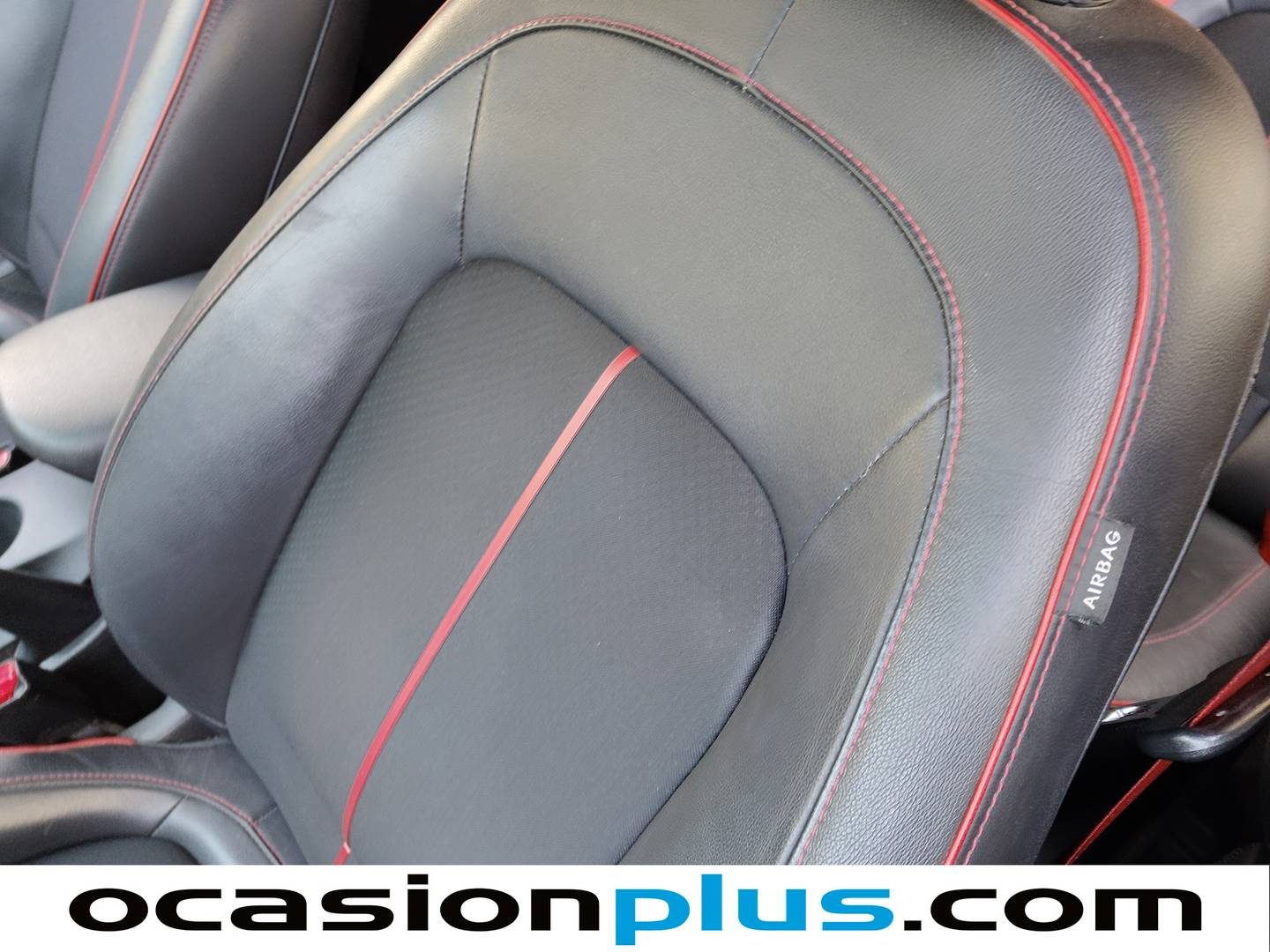 Extras y acabados del Hyundai Kona Hyundai Kona 1.0 TGDI SLE 4x2 (120 CV)
