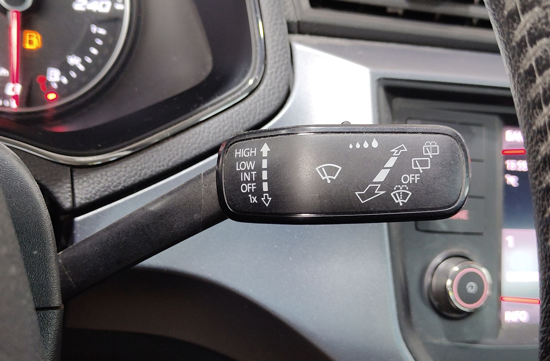 SEAT Arona 1.6 TDI Ecomotive Style - foto 25