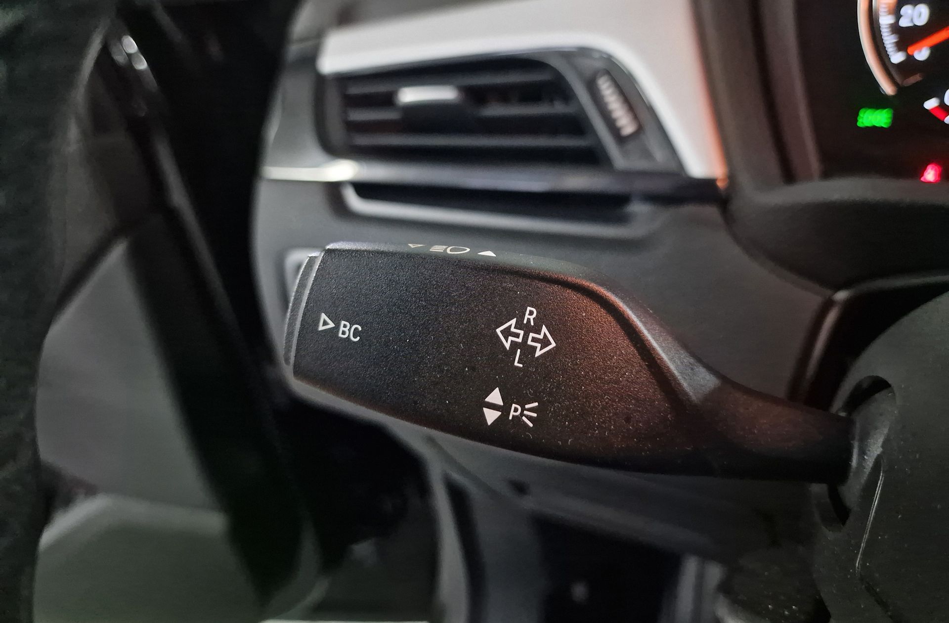 BMW X1 sDrive18i - foto 27