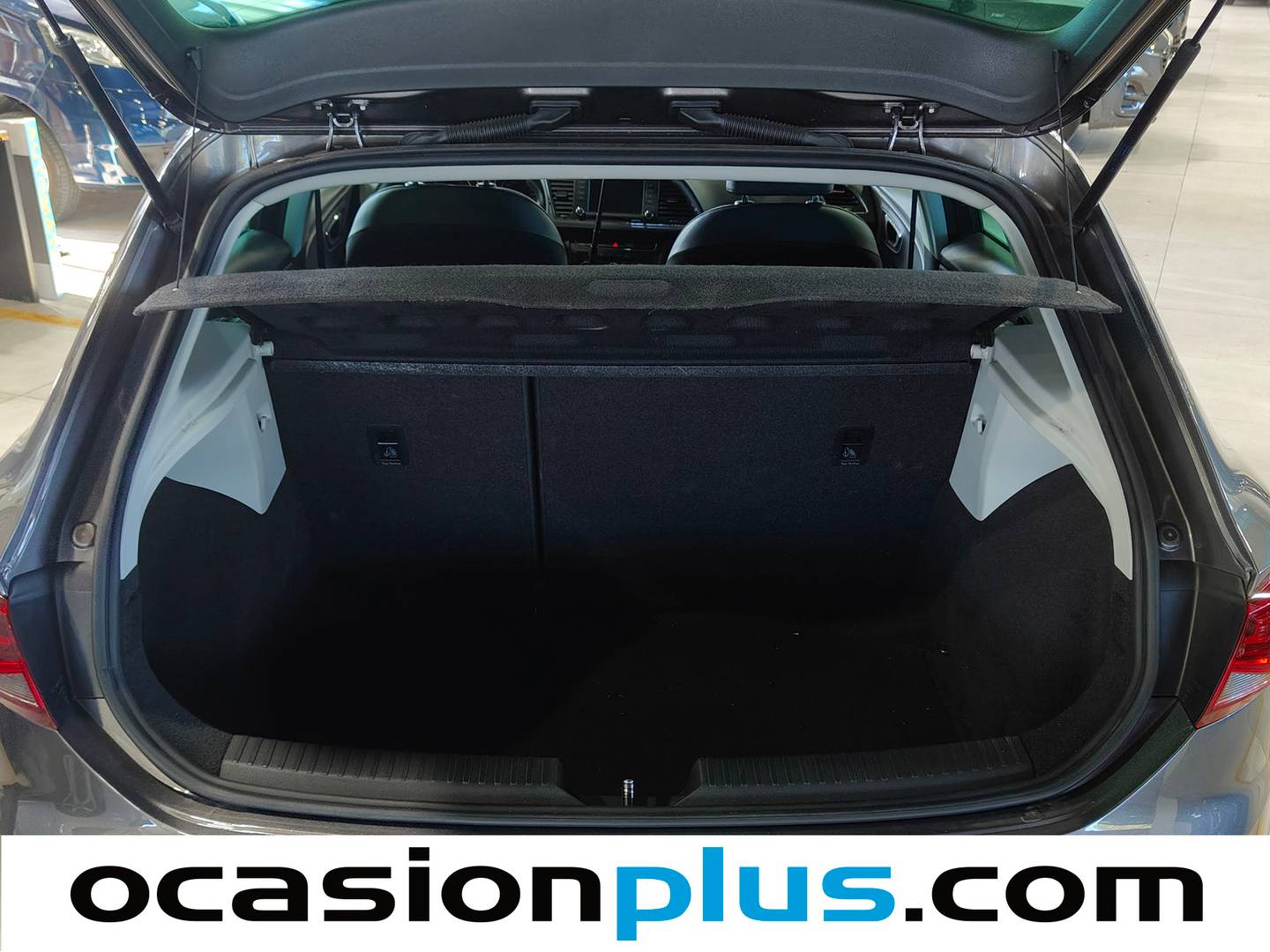 Fotos maletero Seat León Seat León 2.0 TDI S&S FR (150 CV)