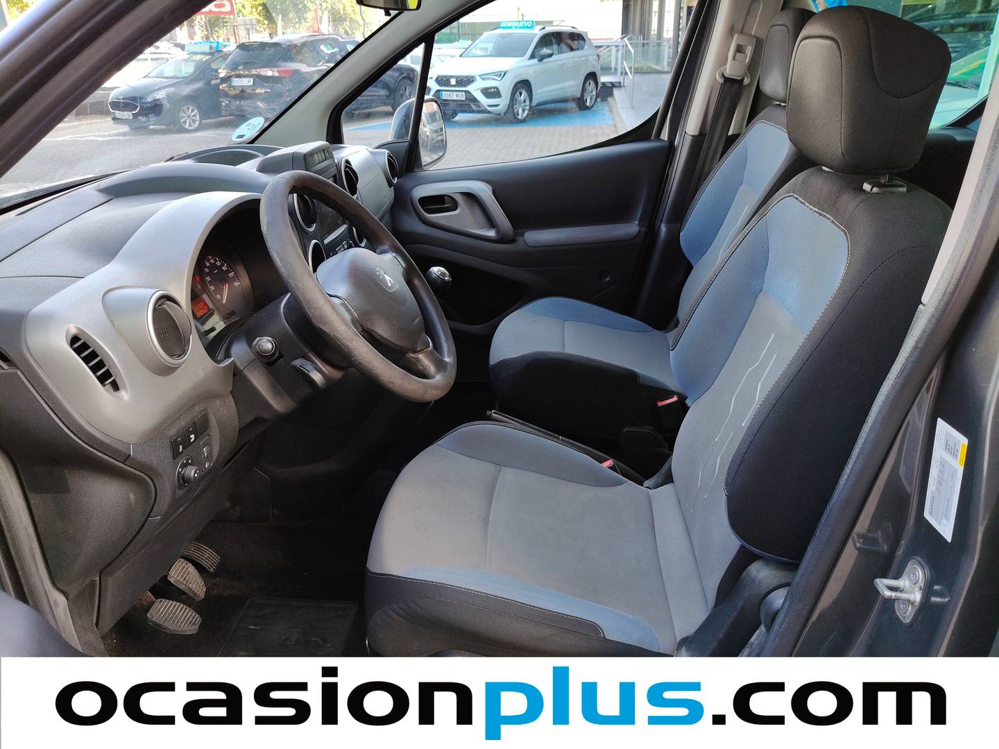Foto asientos delanteros Peugeot Partner Peugeot Partner Tepee BlueHDi 100 Active (100 CV)